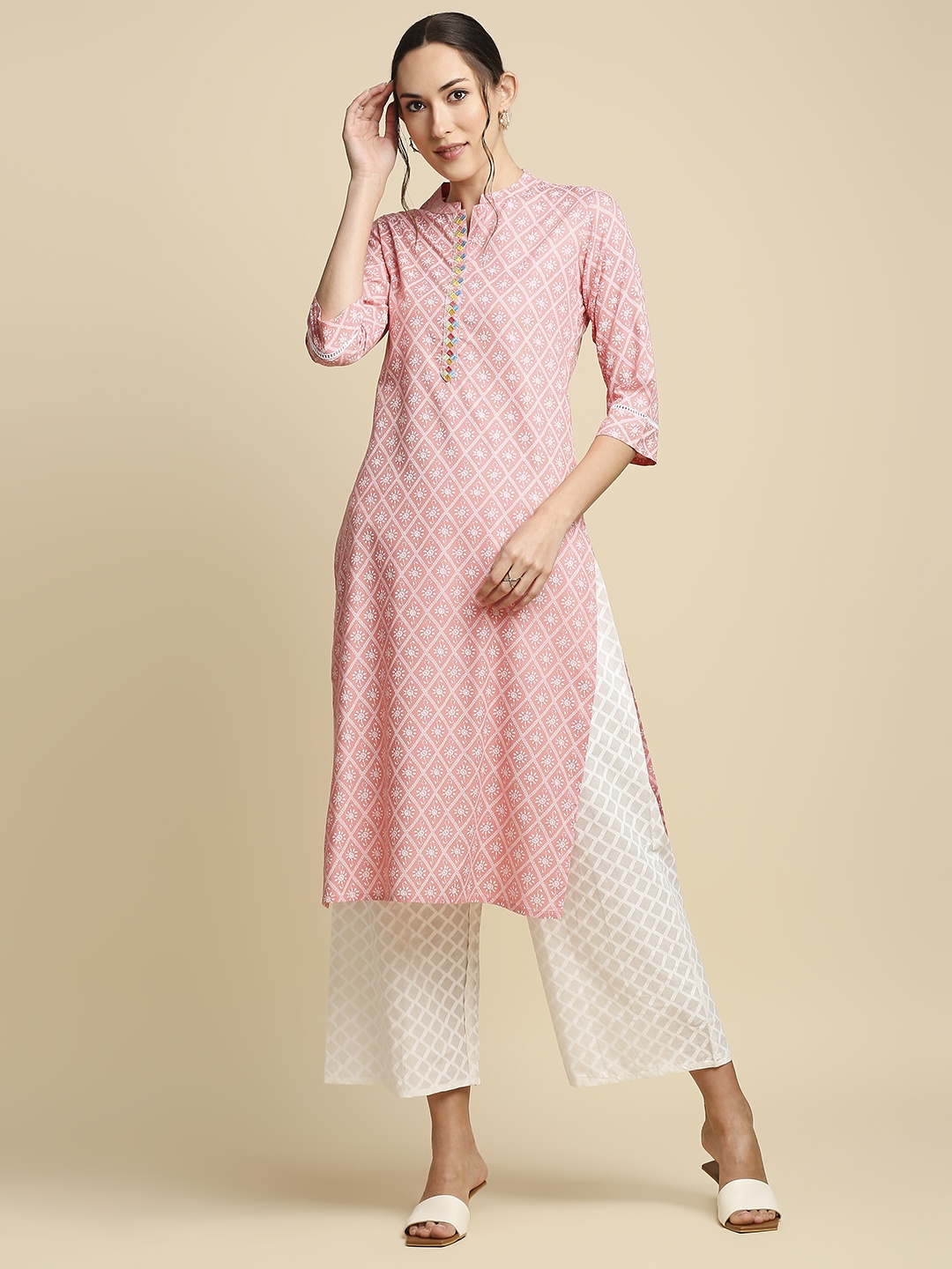 

Anubhutee Women Peach-Coloured & White Khari Printed Straight Kurta