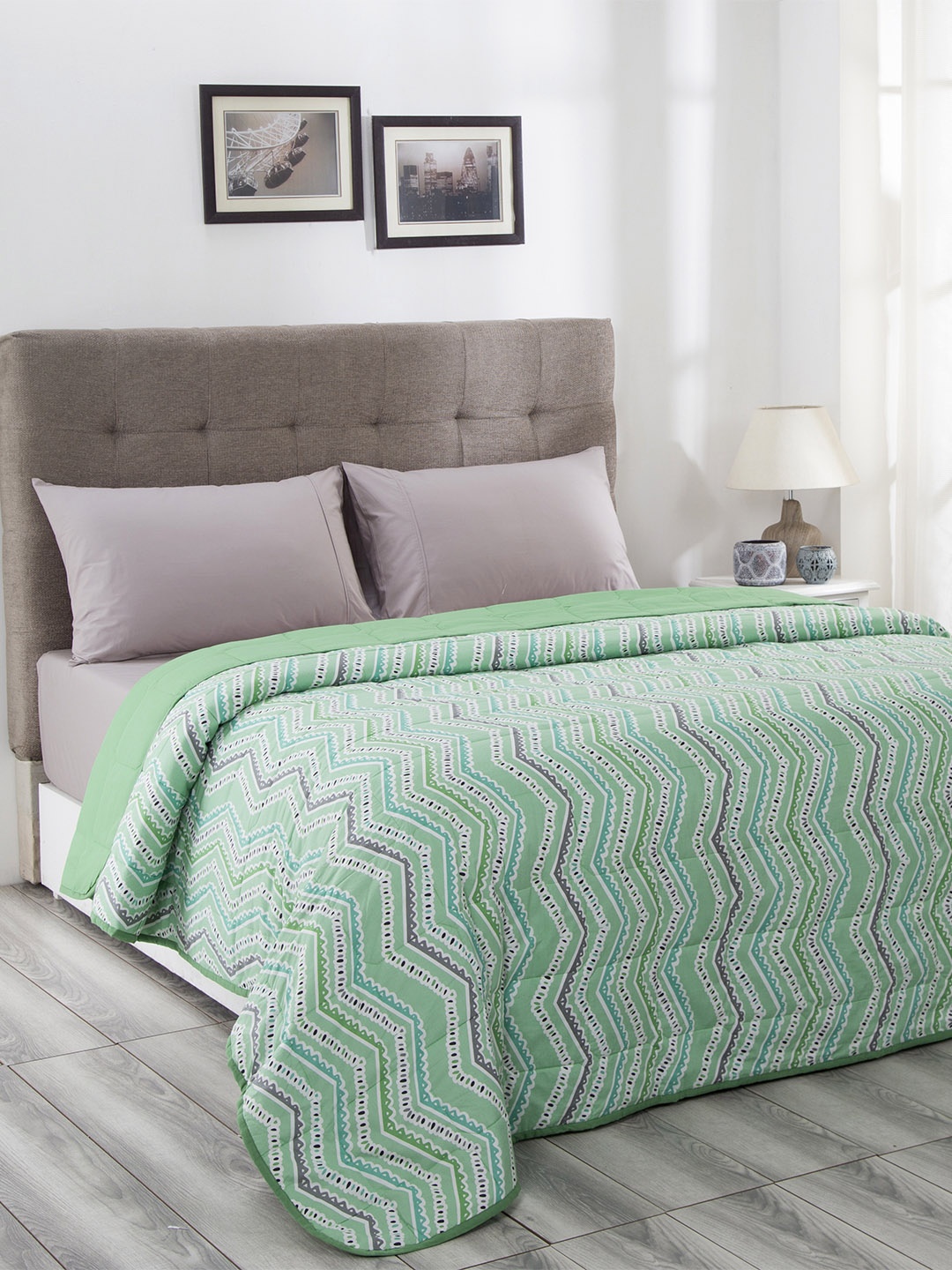 

In-House by maspar Green Geometric Summer 100 GSM Cotton Reversible Double Comforter