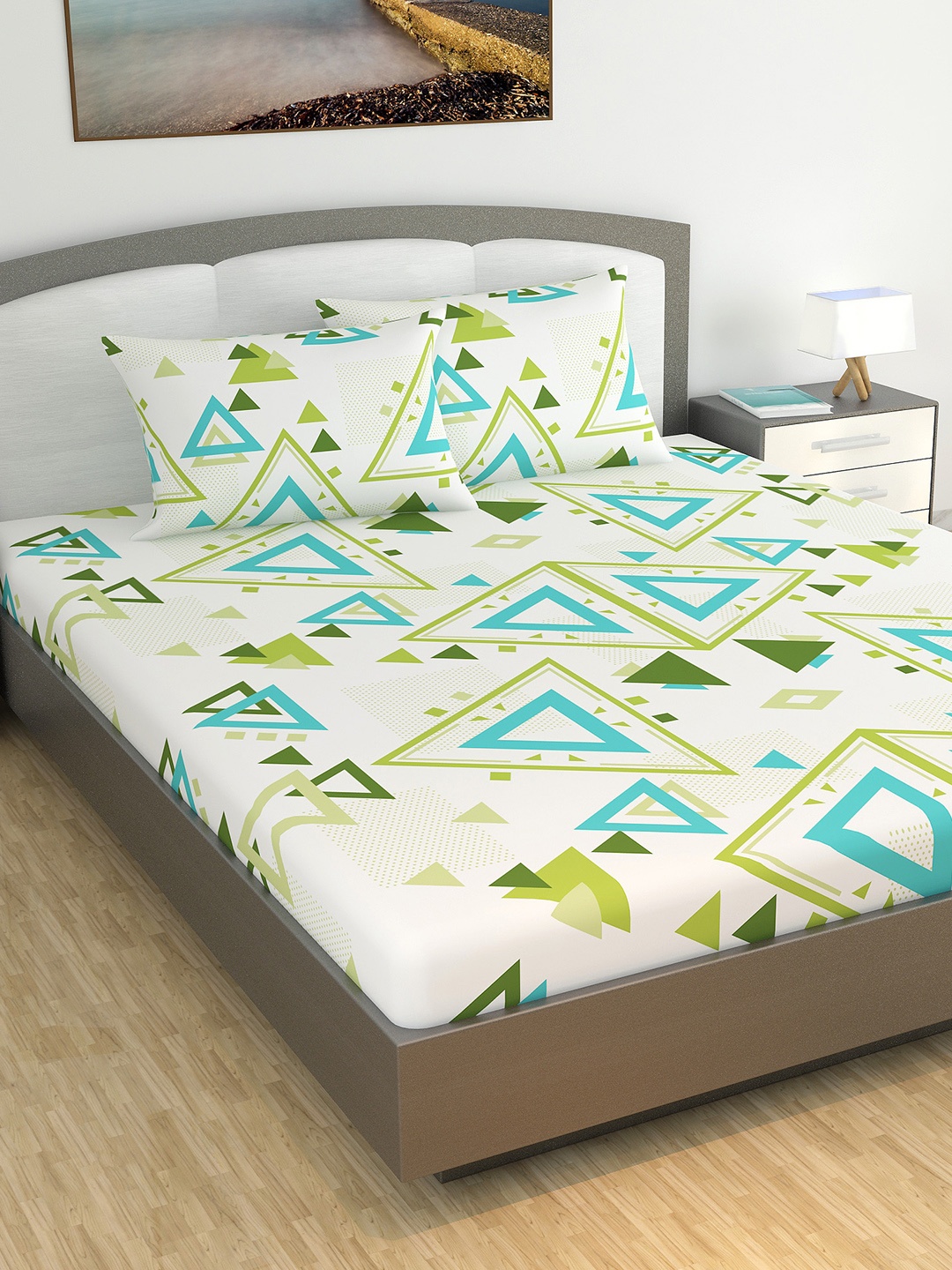 

Divine Casa White & Turquoise Blue Geometric 120 TC 1 King Bedsheet with 2 Pillow Covers