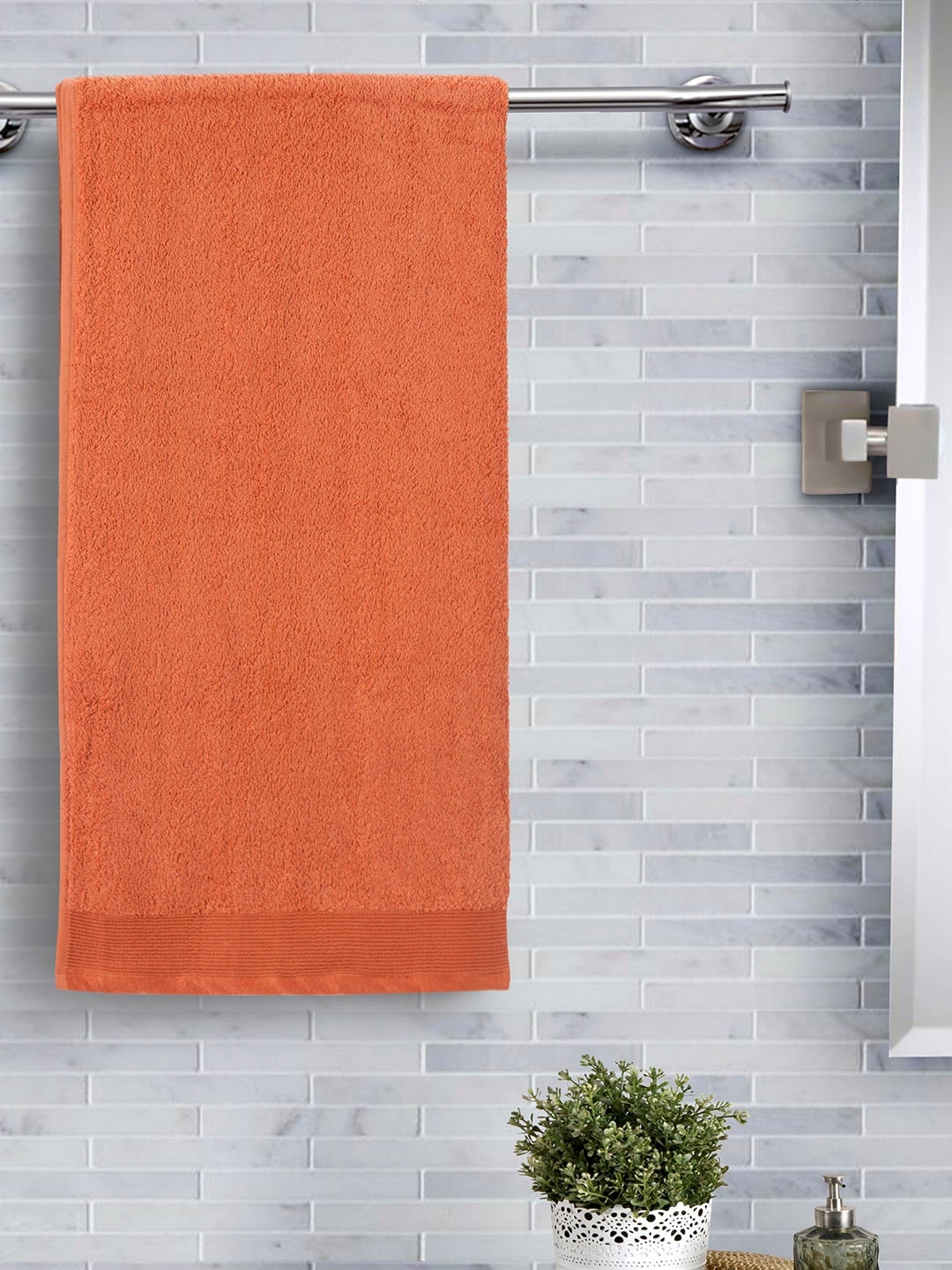 

MASPAR Unisex Orange Solid 550 GSM Cotton Bath Towel