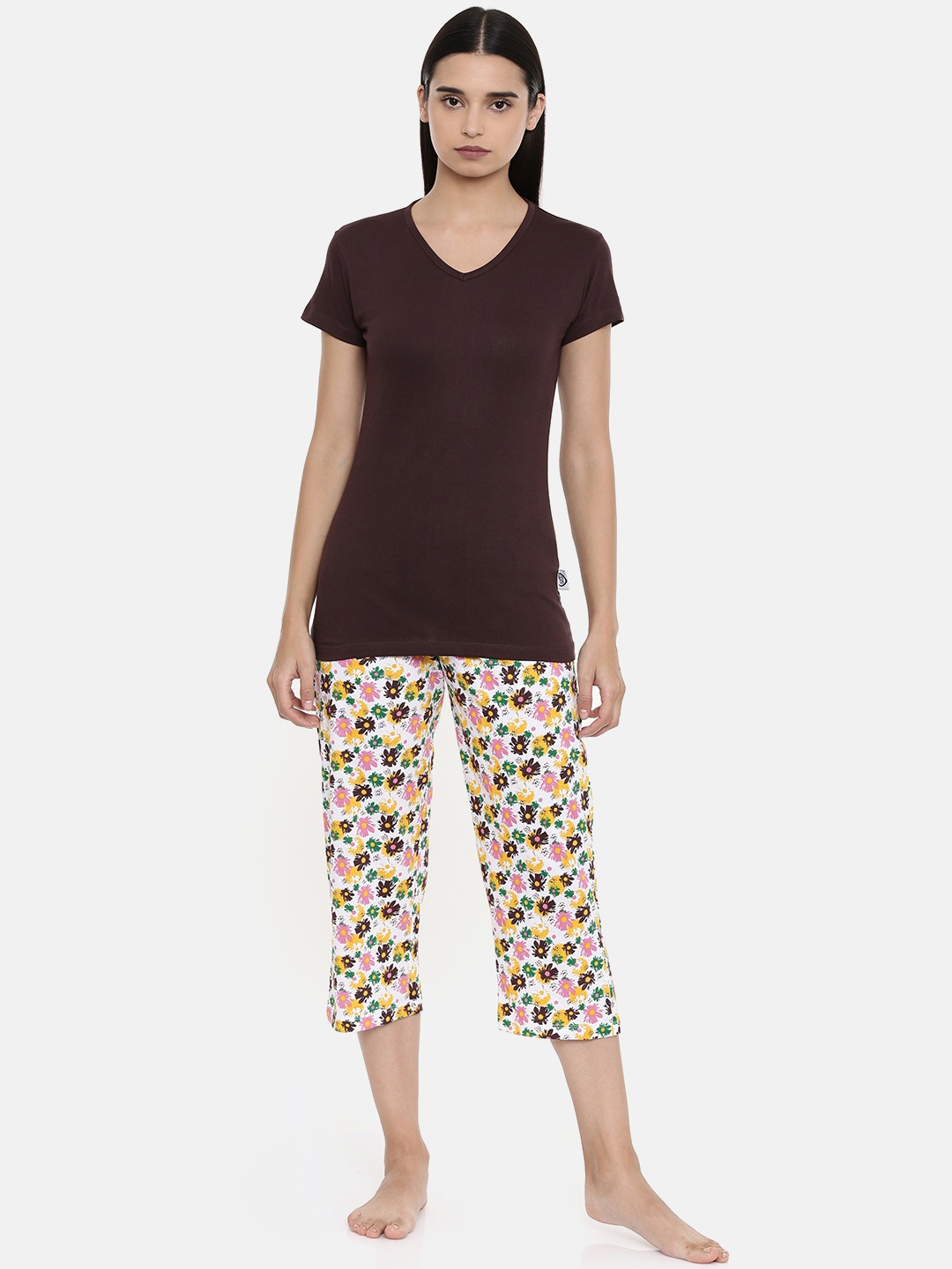 

zebu Women Coffee Brown & White Solid Night suit