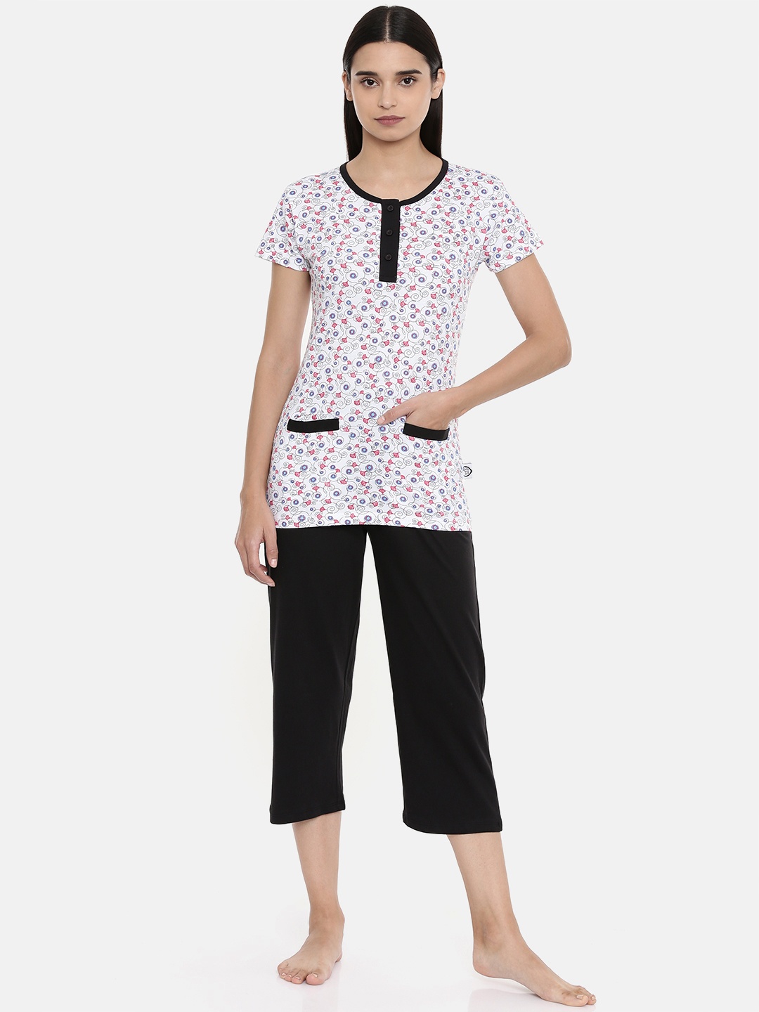 

zebu Women Black & White Printed Night suit