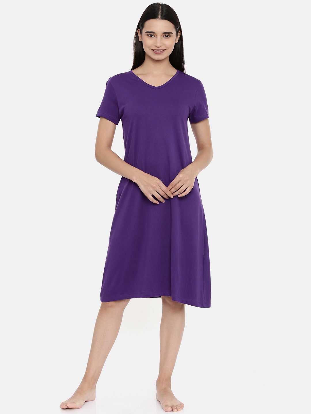 

zebu Women Purple Solid Nightdress
