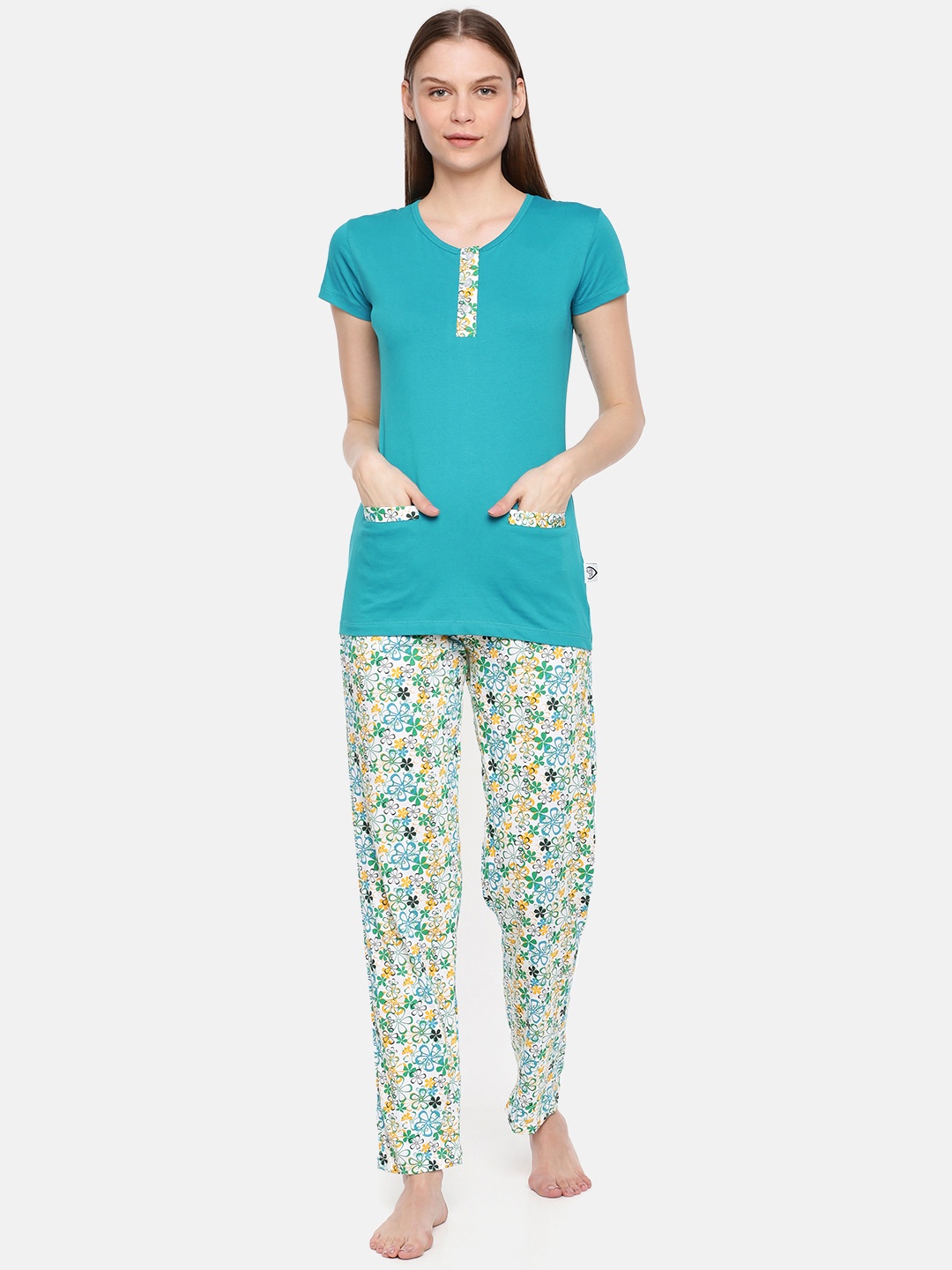 

zebu Women Teal Blue & White Solid Night suit