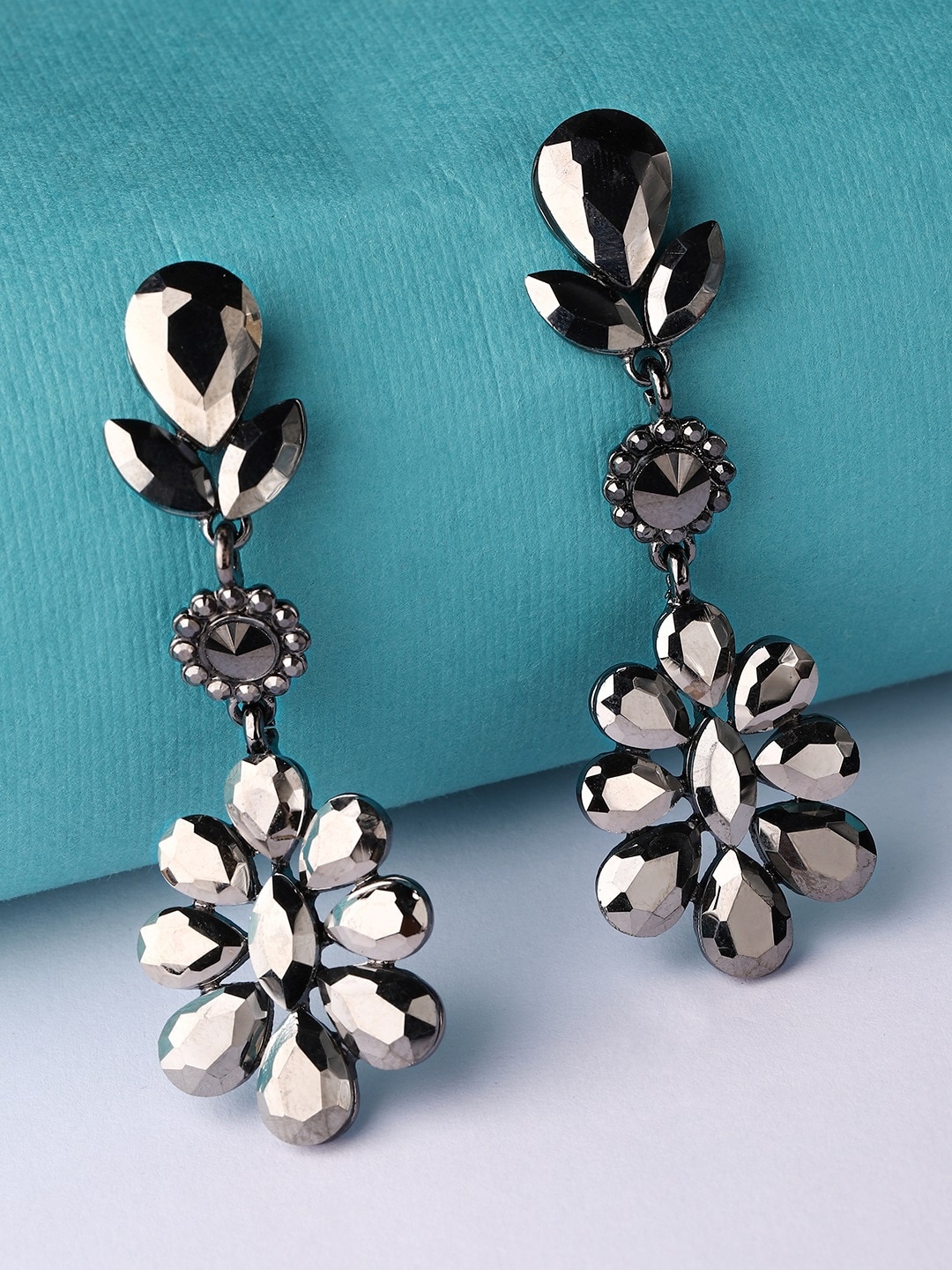 

Rubans Silver-Toned & Black Leaf Shaped Hand Crafted Drop Earrings
