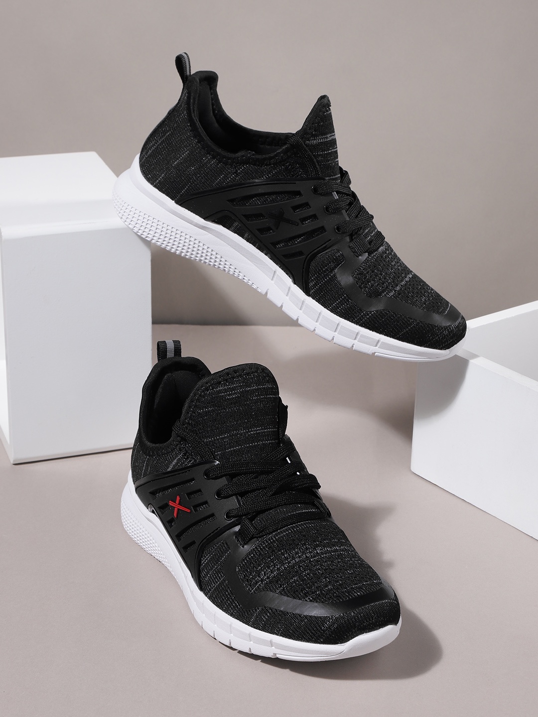 

HRX by Hrithik Roshan Women Black Urban Trainer Shoe