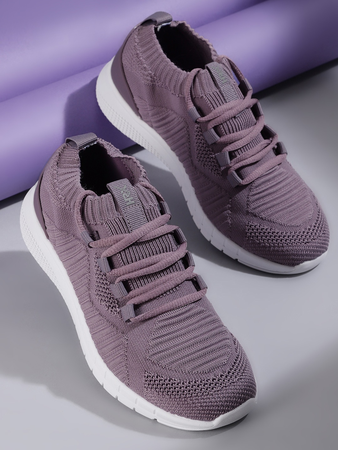 

HRX by Hrithik Roshan Women Purple Wire Knit Running shoe