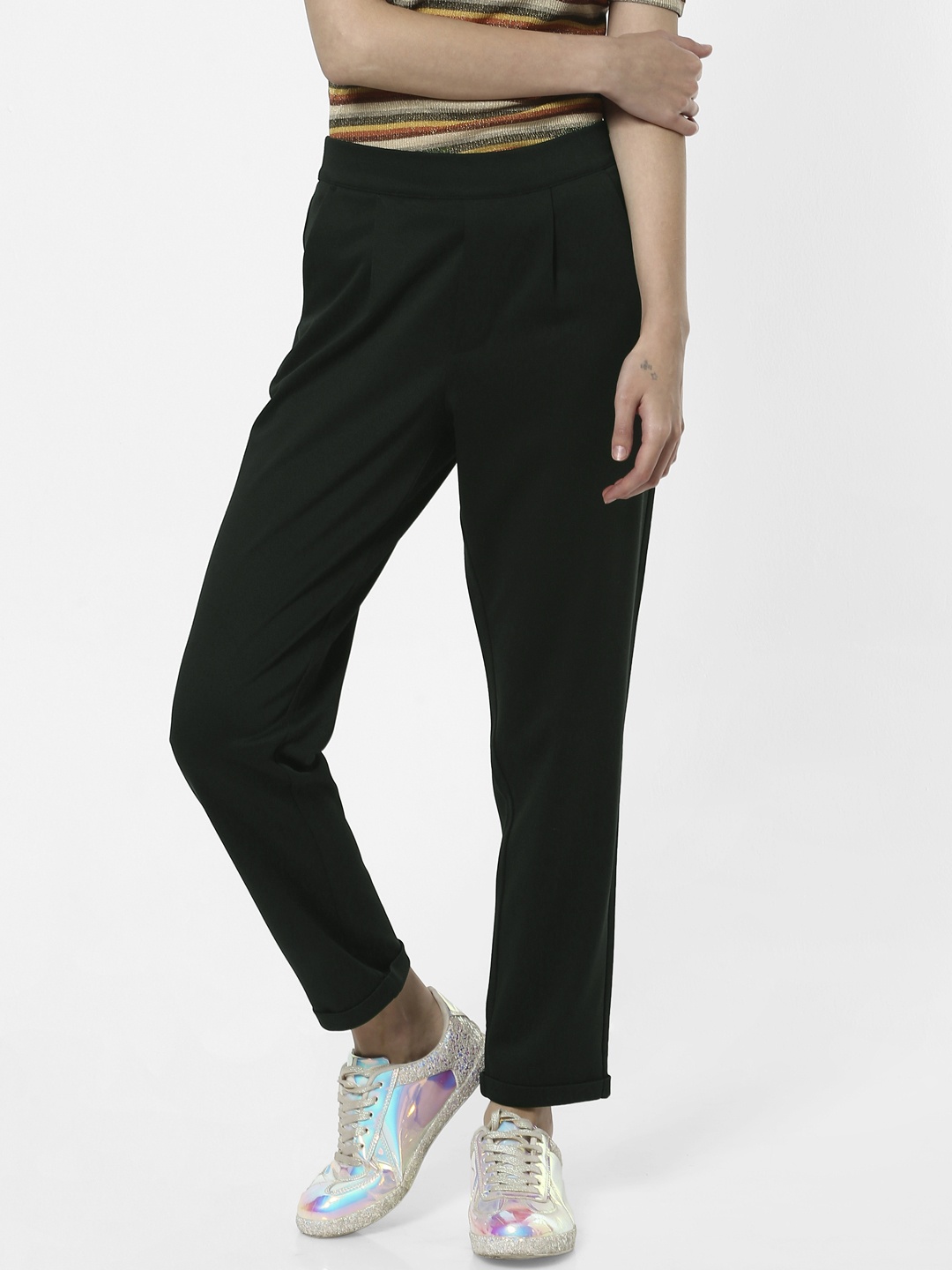

ONLY Women Olive Green Solid Cropped Trousers