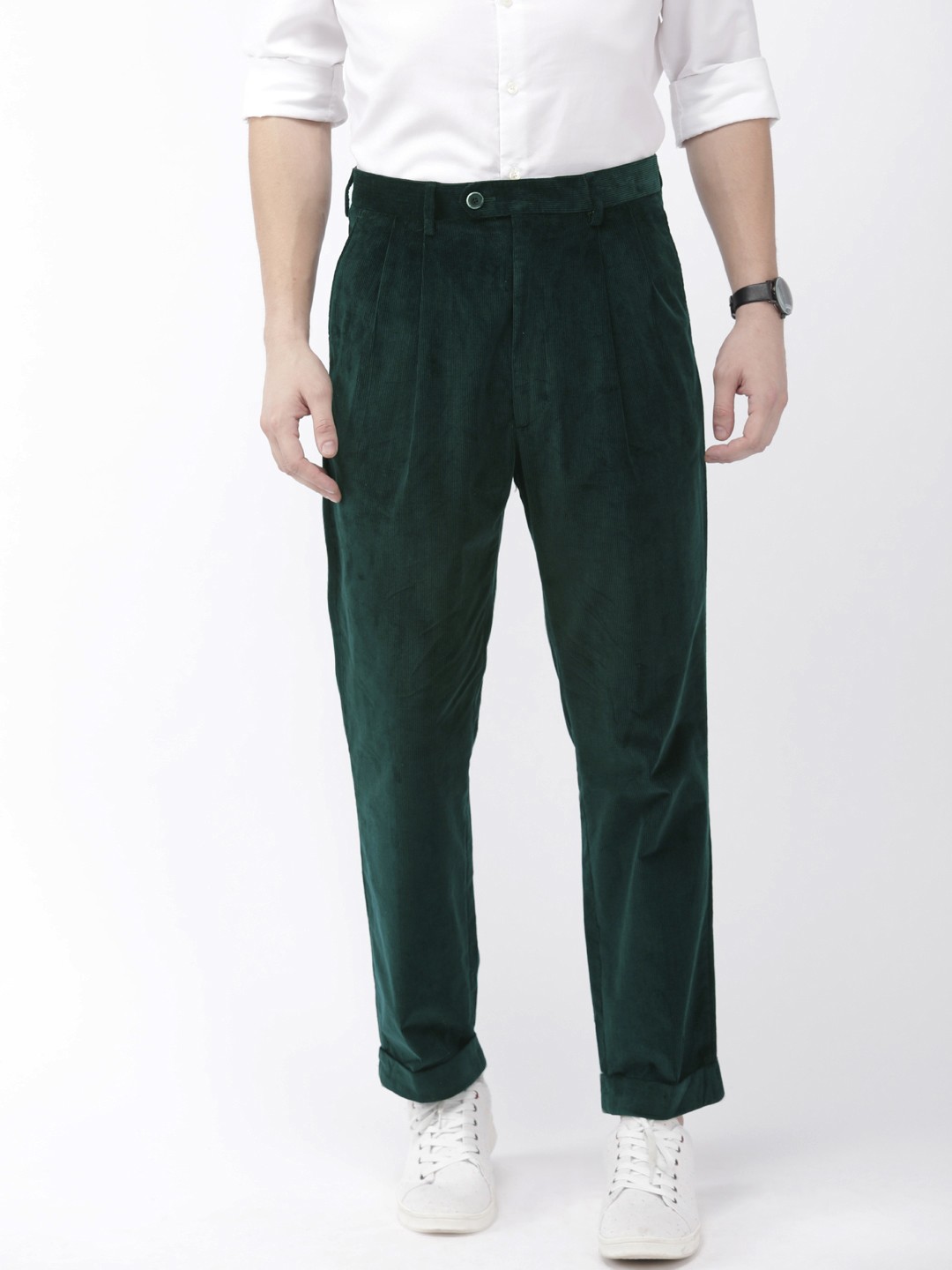 

Tommy Hilfiger Men Green Regular Fit Solid Regular Corduroy Trousers