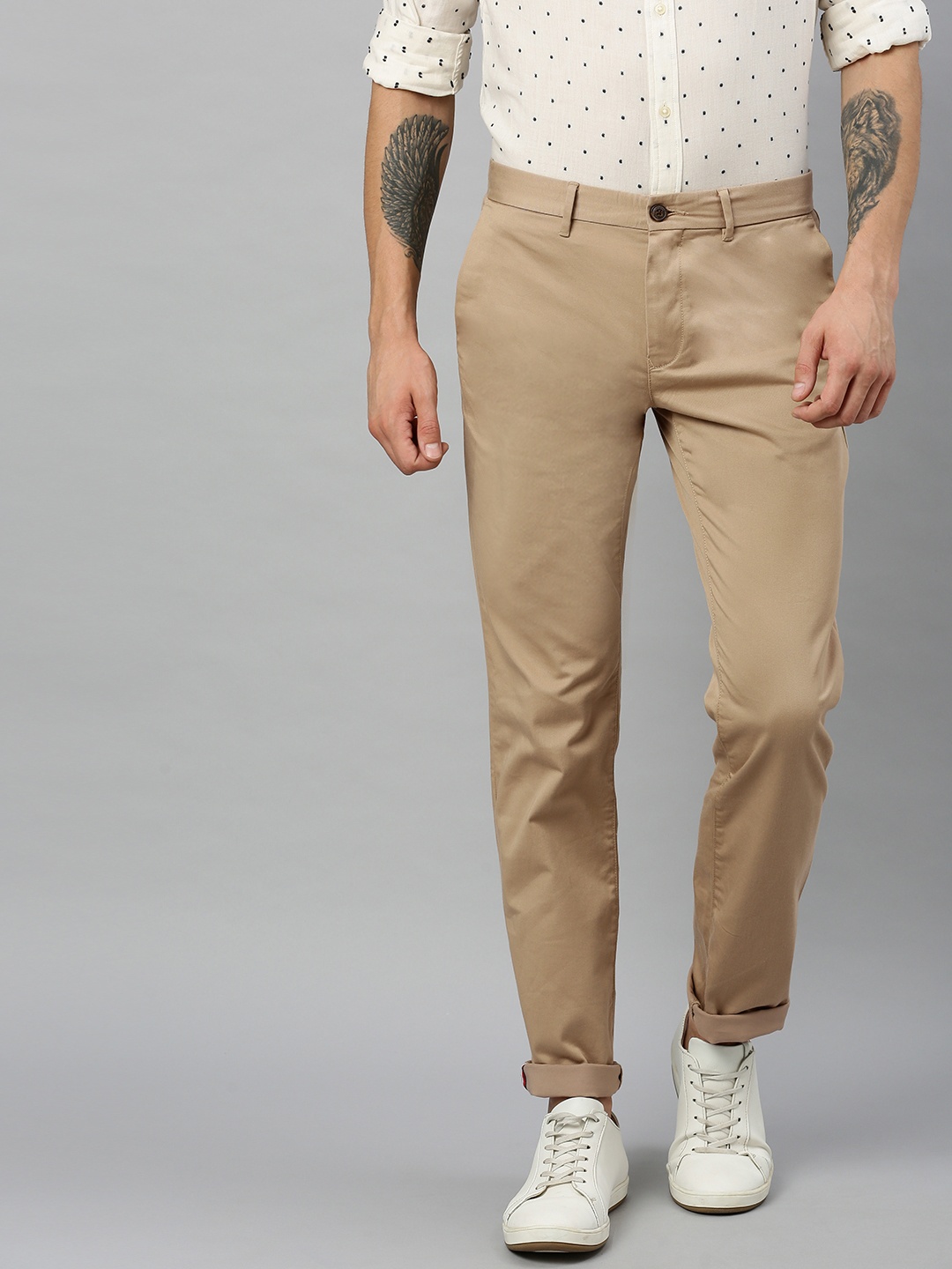 

Tommy Hilfiger Men Khaki Denton Regular Fit Solid Chinos