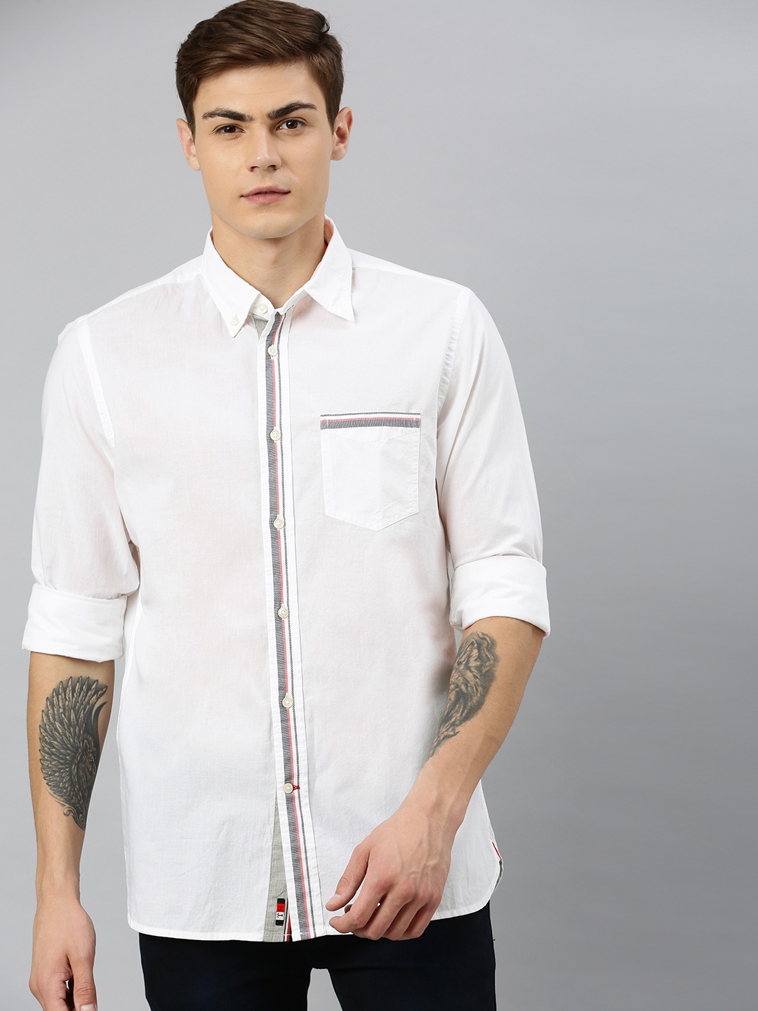 

Tommy Hilfiger Men White Regular Fit Solid Casual Shirt