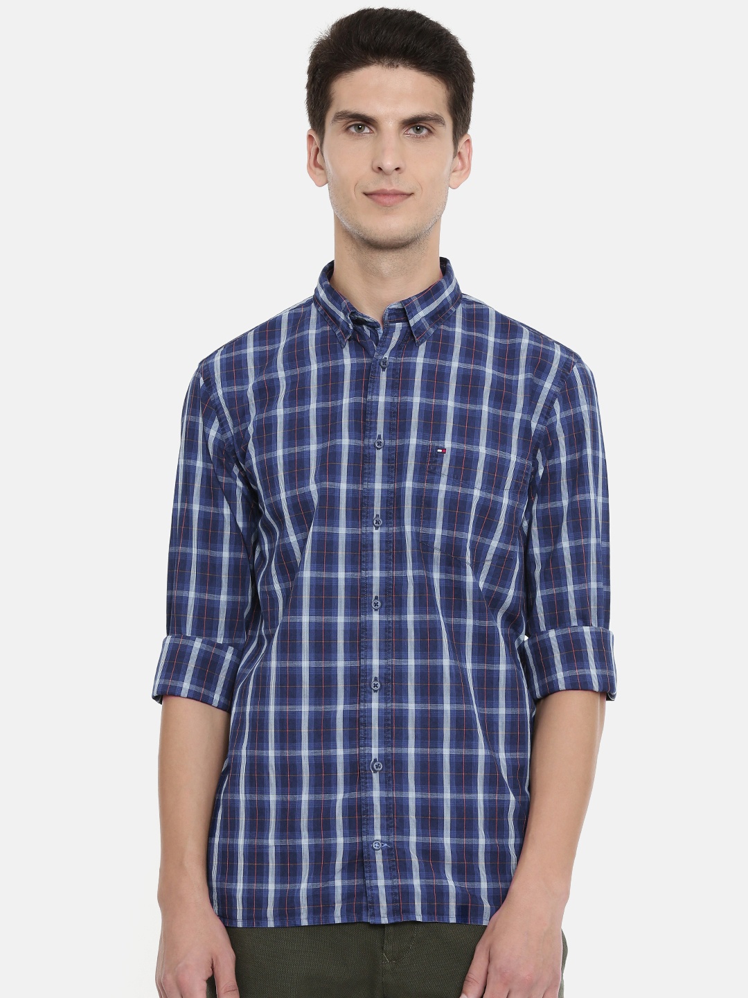 

Tommy Hilfiger Men Navy Blue Regular Fit Checked Casual Shirt