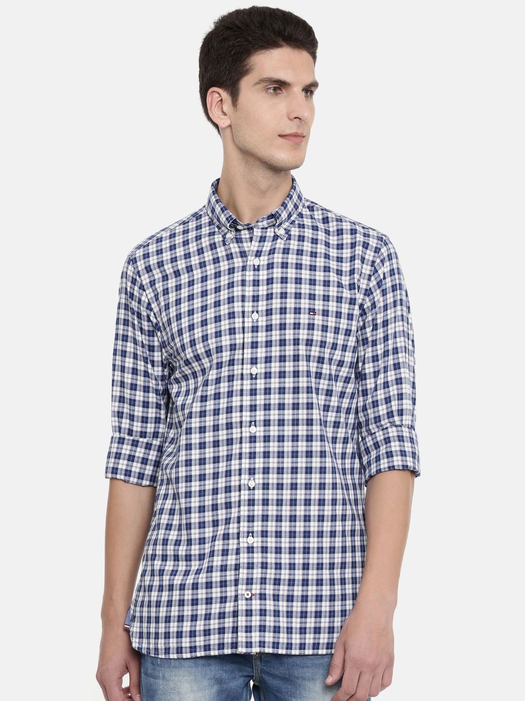

Tommy Hilfiger Men Navy Blue & White Regular Fit Checked Casual Shirt