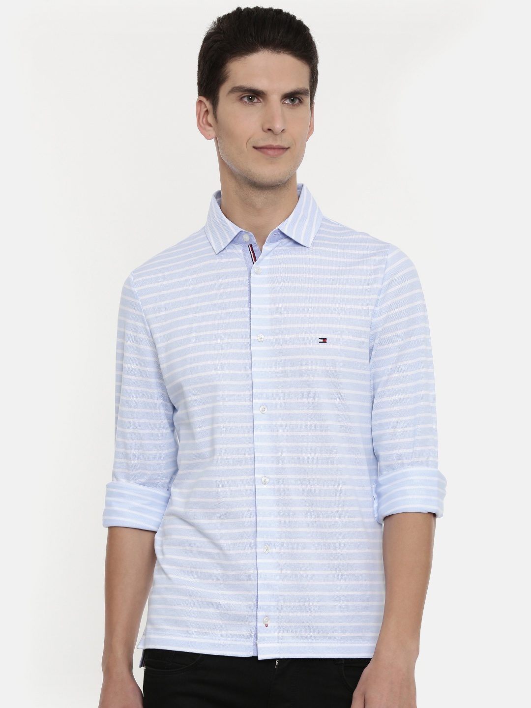 

Tommy Hilfiger Men Blue & White Ithica Slim Fit Striped Casual Shirt