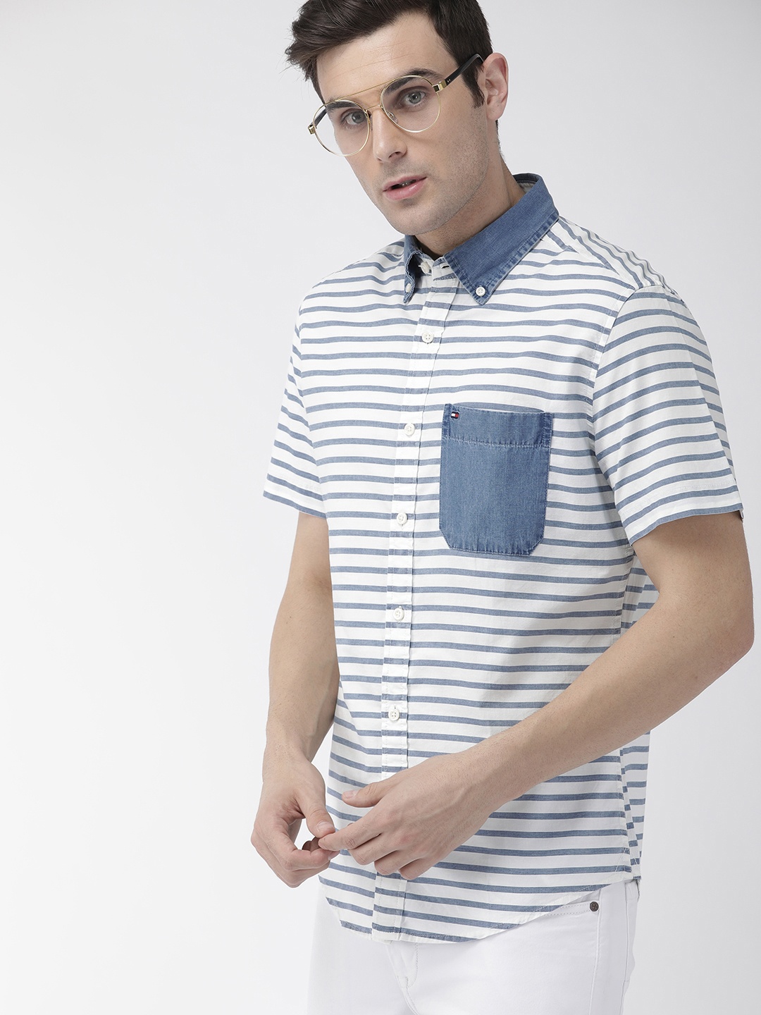 

Tommy Hilfiger Men Blue & White Custom Regular Fit Striped Casual Shirt
