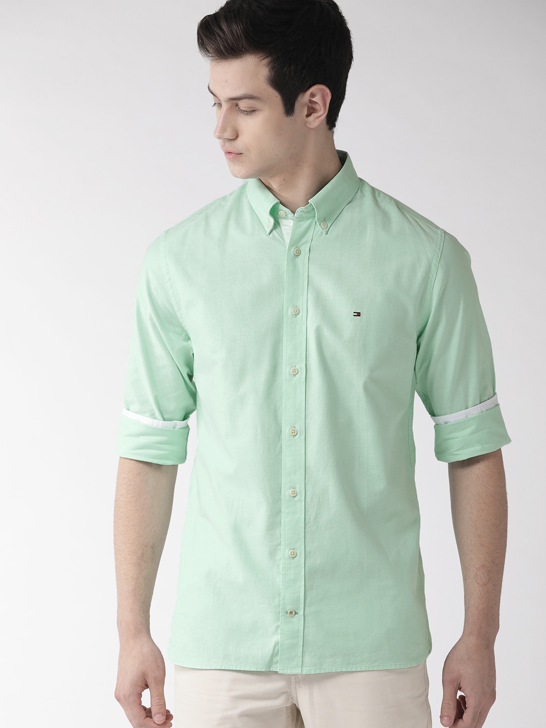 

Tommy Hilfiger Men Sea Green Regular Fit Solid Casual Shirt