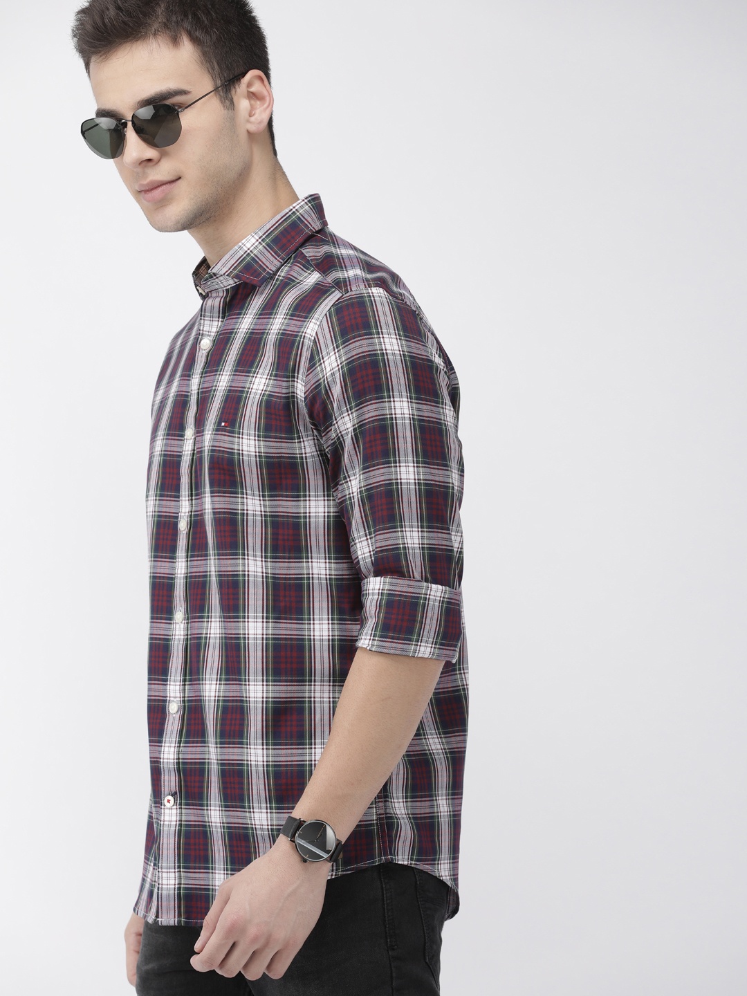 

Tommy Hilfiger Men Purple & Red Slim Fit Checked Casual Shirt