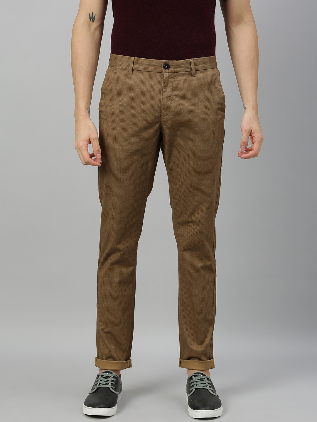 

U.S. Polo Assn. Men Khaki & Brown Austin Trim Fit Printed Regular Trousers