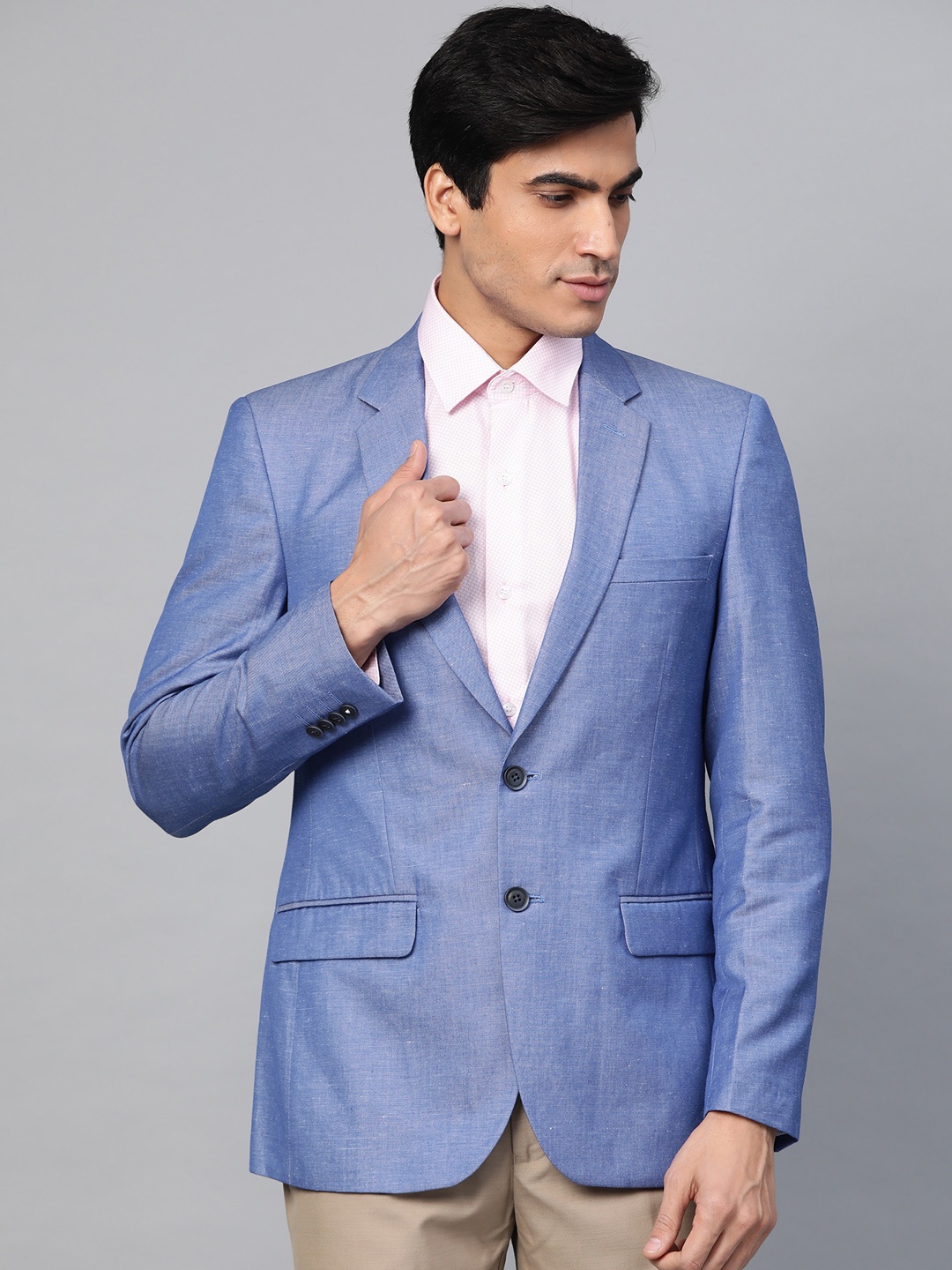 

Raymond Men Blue Solid Contemporary Fit Casual Blazer