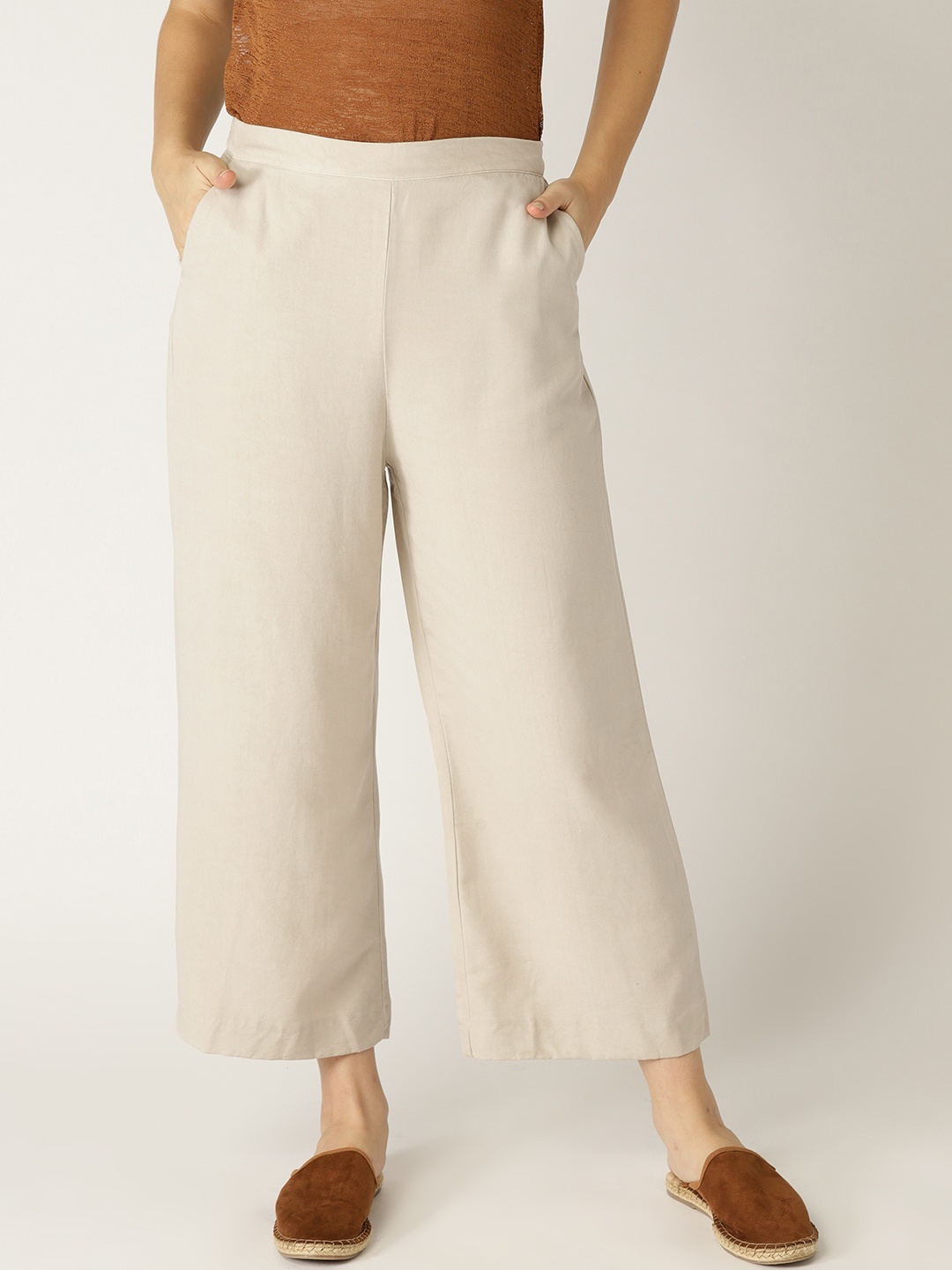 

MANGO Women Beige Regular Fit Solid Cropped Parallel Trousers