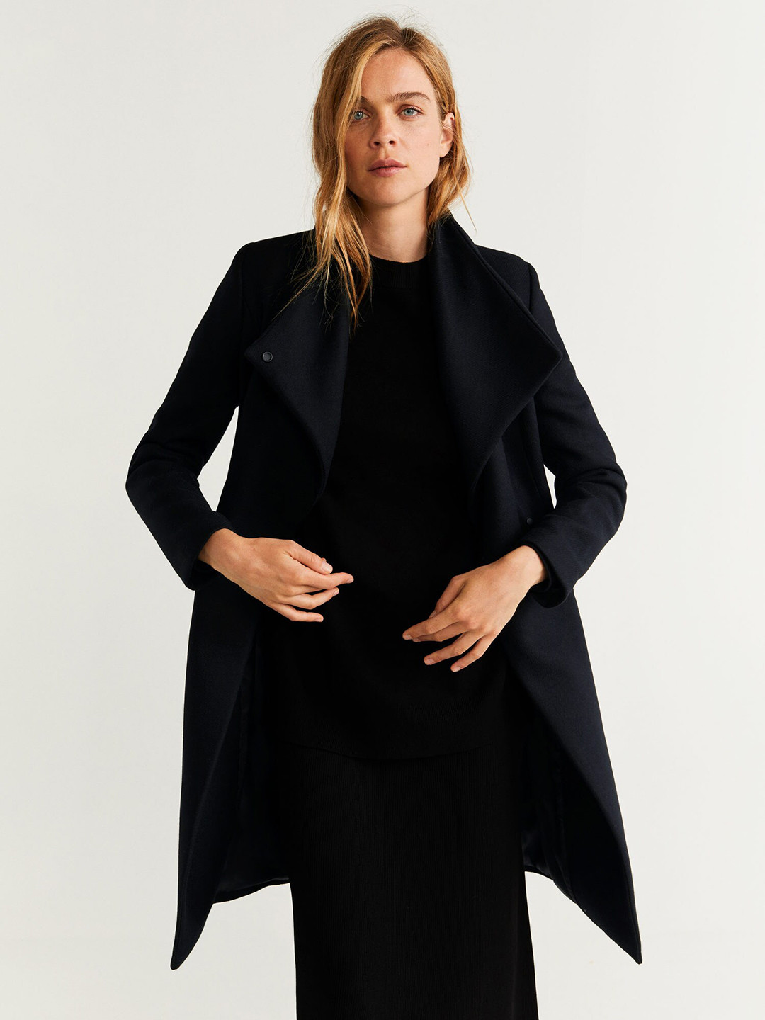 

MANGO Women Black Solid Regular Fit Overcoat With Belt