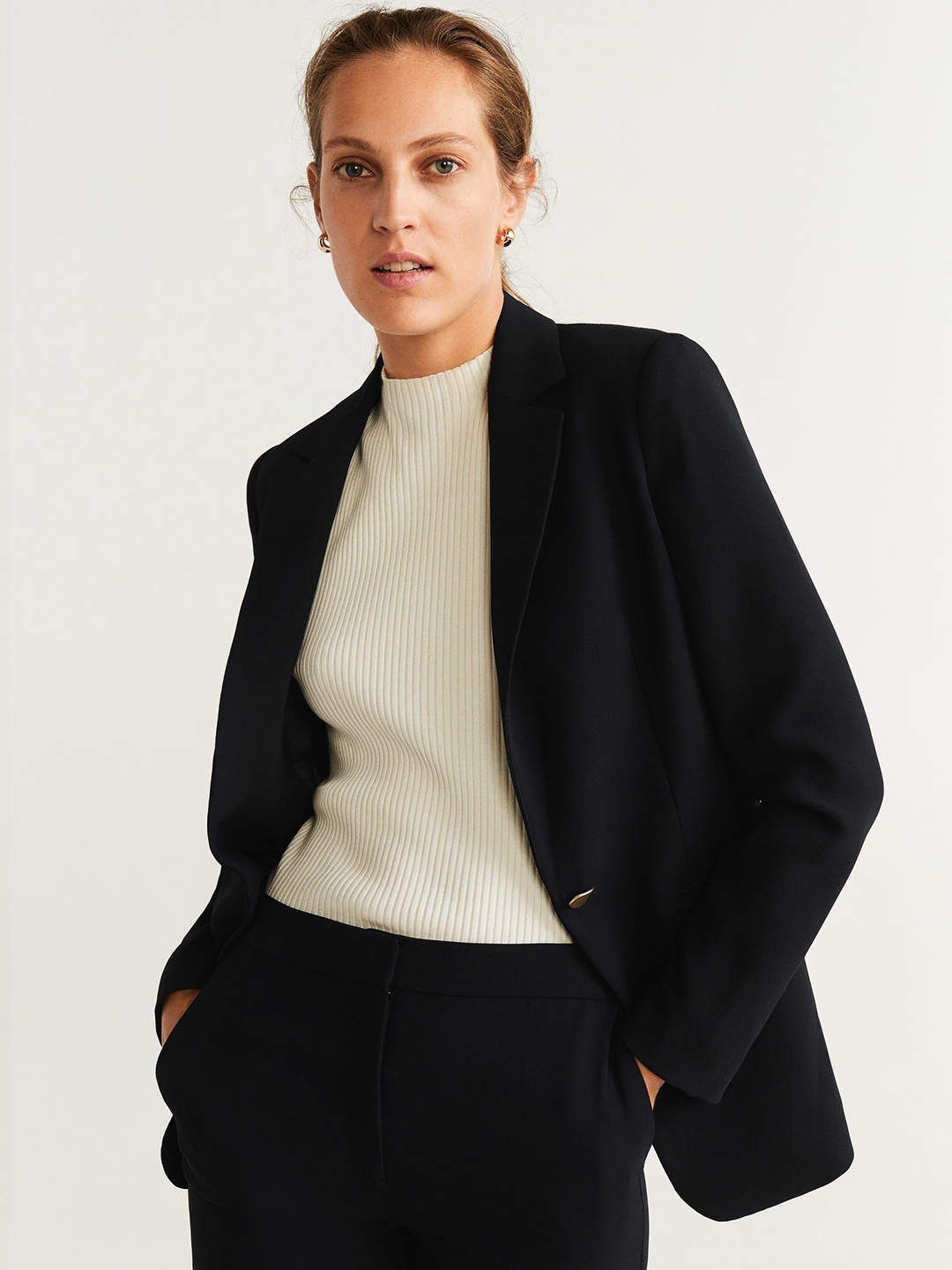 

MANGO Women Black Solid Single-Breasted Casual Blazer