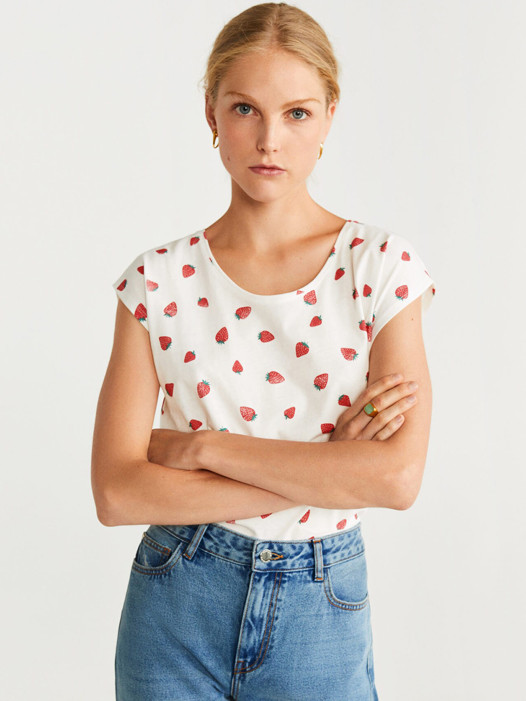 

MANGO Women White & Red Printed Round Neck T-shirt