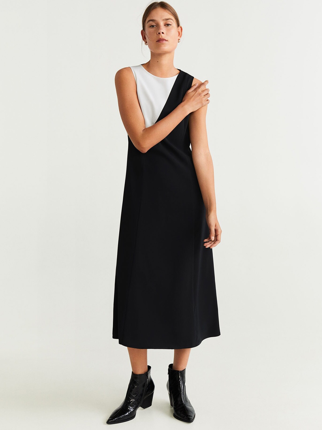 

MANGO Women Black & White Colourblocked A-Line Dress
