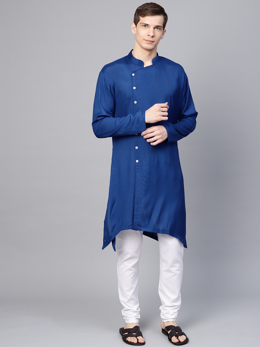 

SOJANYA Men Blue & White Solid Kurta with Churidar