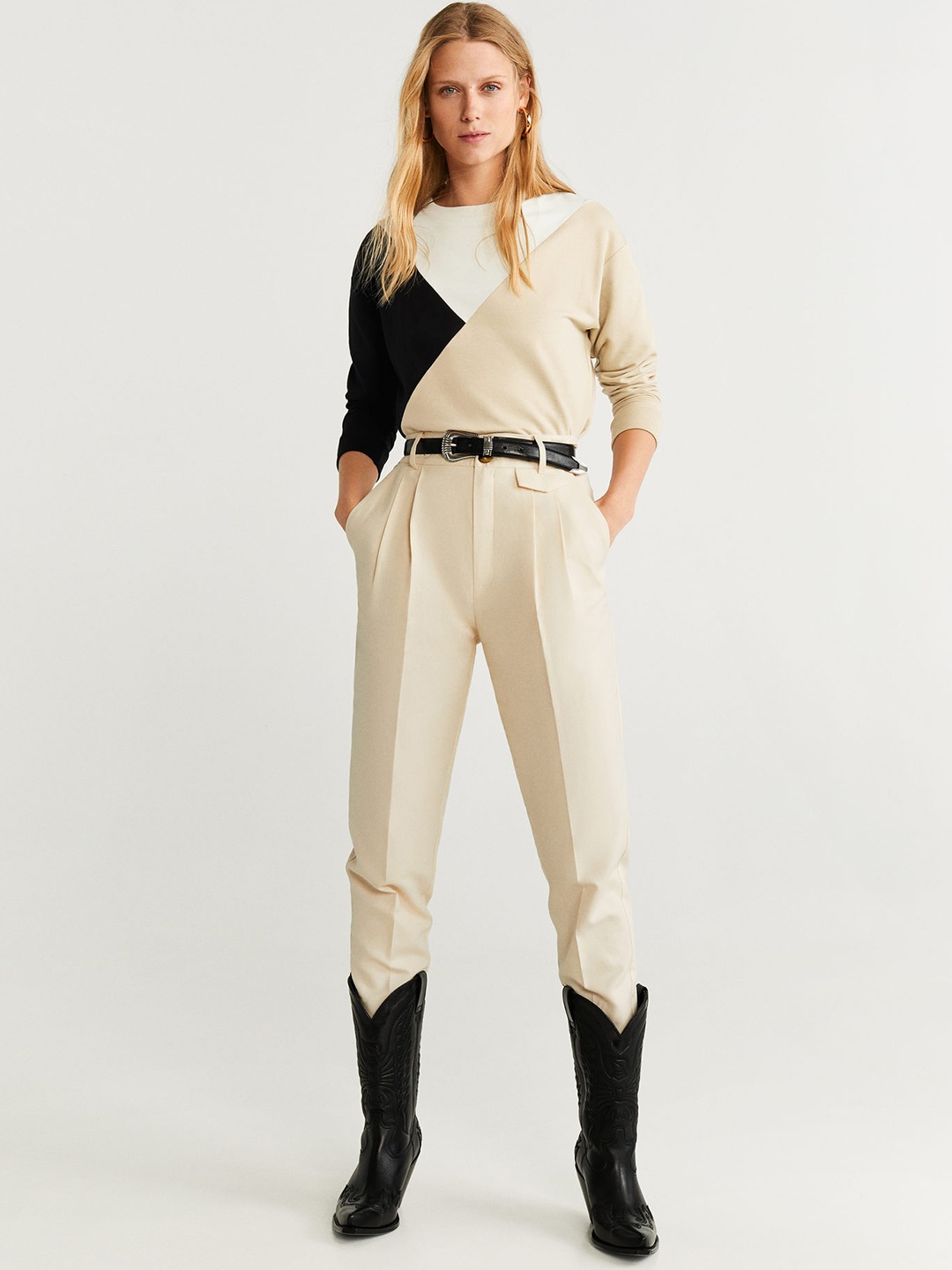 

MANGO Women Beige & Black Colourblocked Sweatshirt