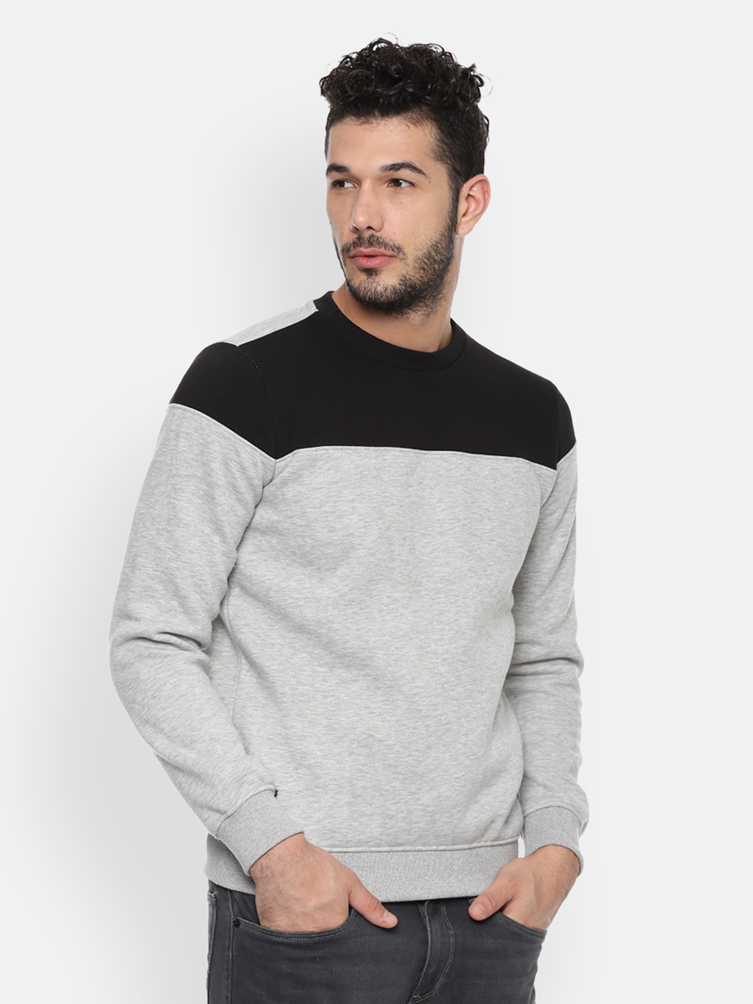 

Allen Solly Sport Men Grey Melange & Black Colourblocked Sweatshirt