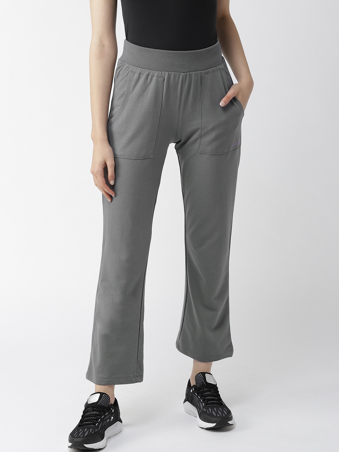 

Alcis Women Grey Solid Cropped Training Track Pants