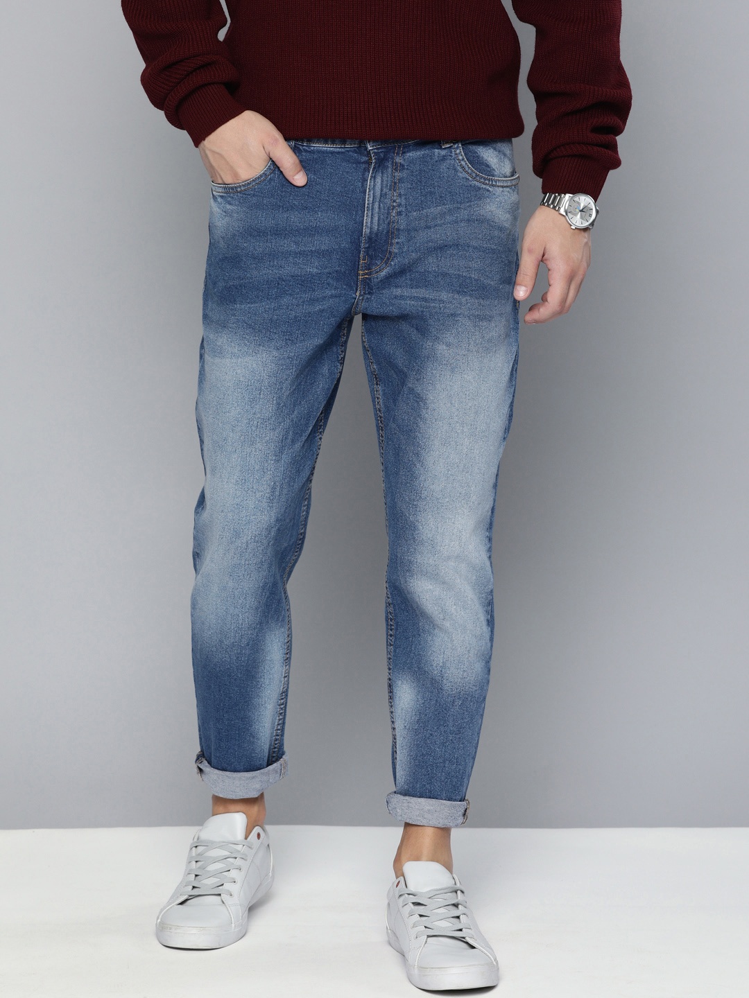 

Mast & Harbour Men Blue Carrot Fit Mid-Rise Clean Look Stretchable Jeans