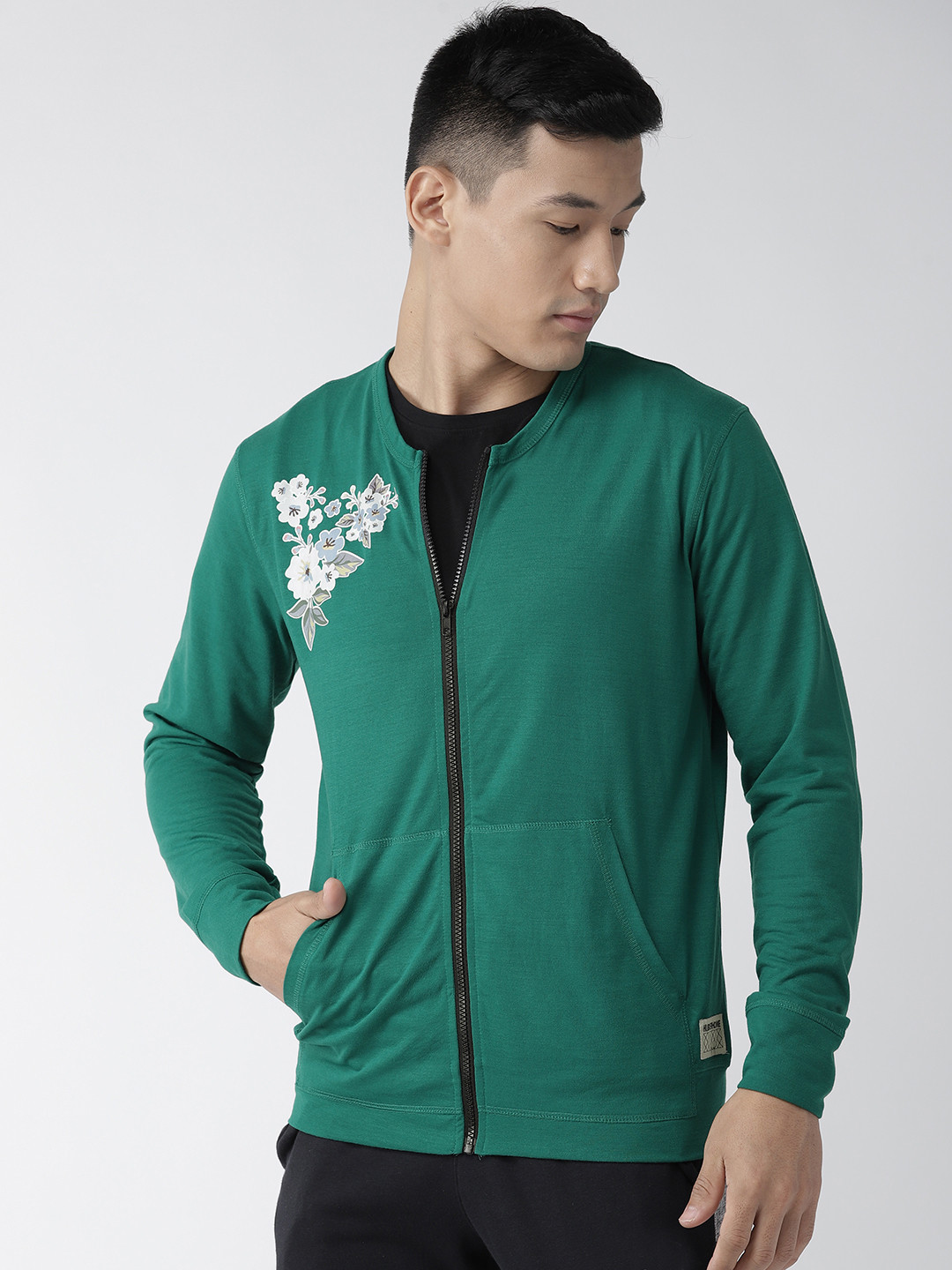 

Hubberholme Men Green Solid Sweatshirt