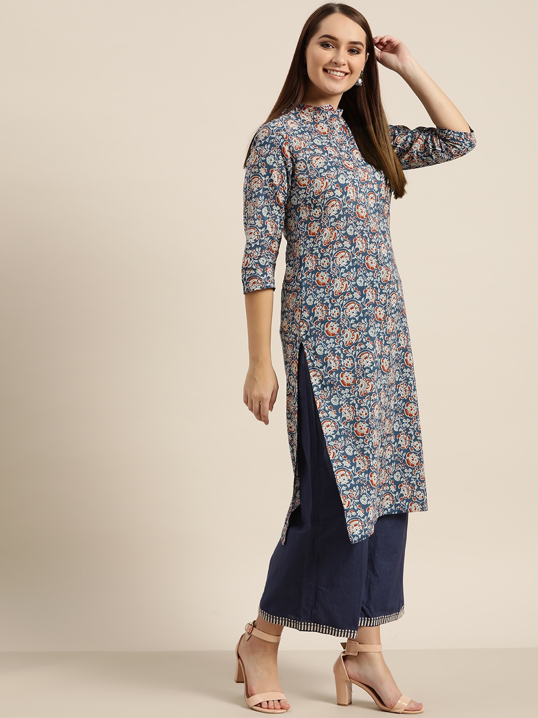 

Sangria Women Navy Blue & White Printed Straight Kurta