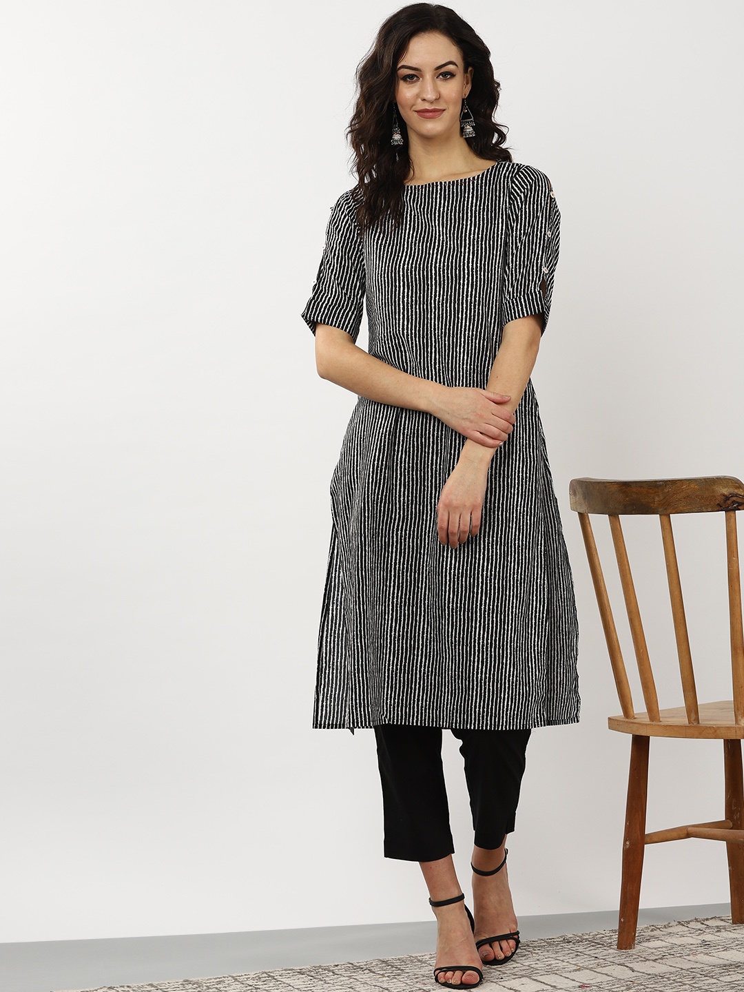 

Sangria Women Black & White Striped Straight Kurta with Trousers
