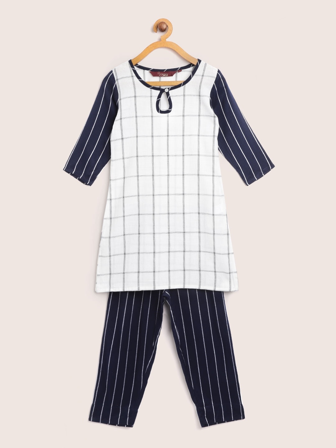 

Sangria Girls White & Navy Blue Checked Kurta with Trousers