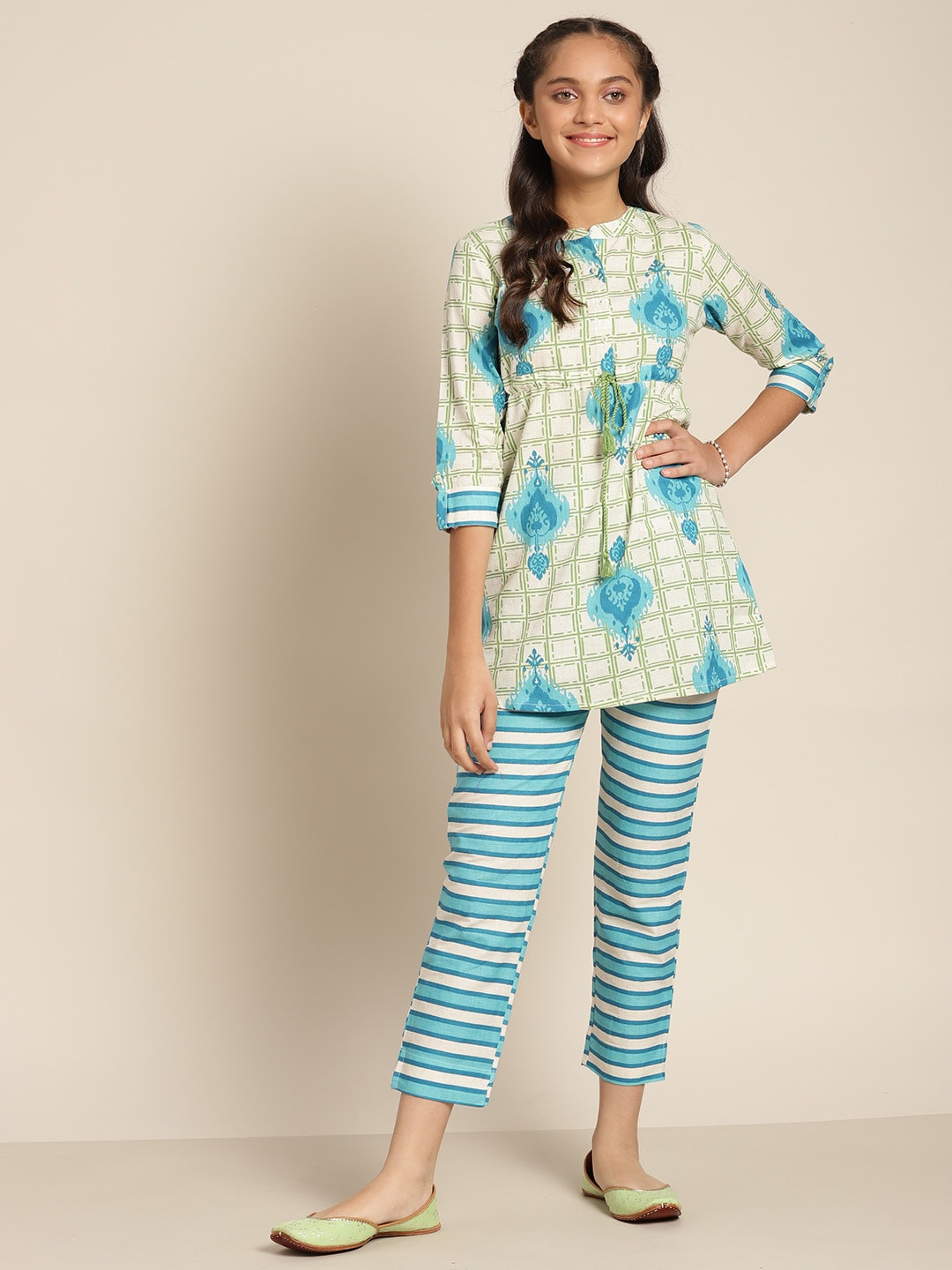 

Sangria Girls Off-White & Blue Printed Kurta with Trousers