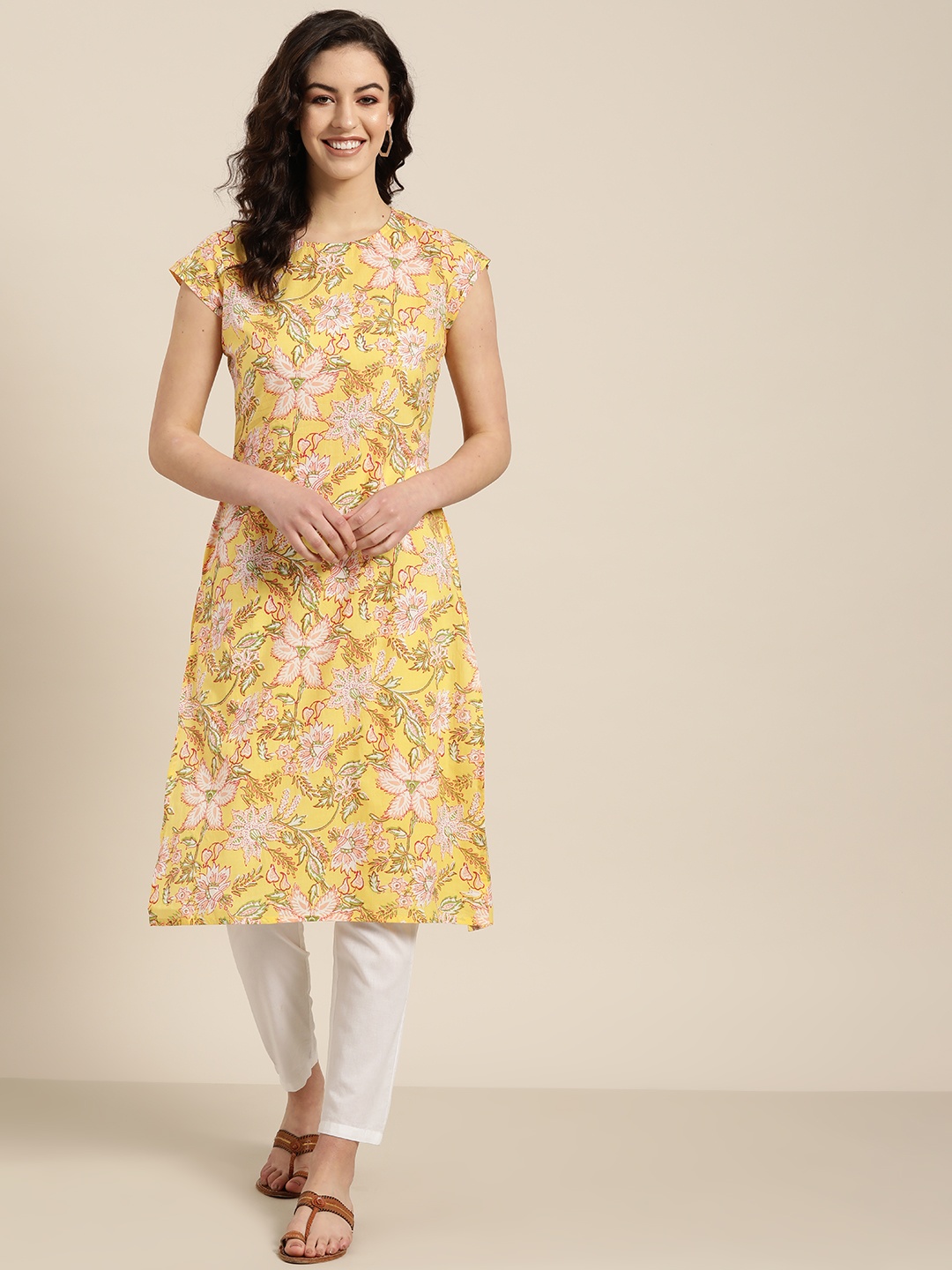 

Sangria Women Yellow & Pink Printed Straight Kurta