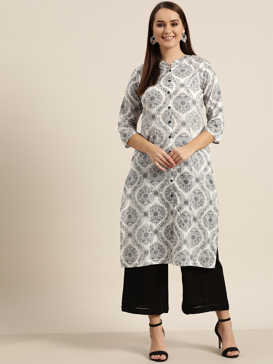 

Sangria Women White & Black Printed Straight Kurta