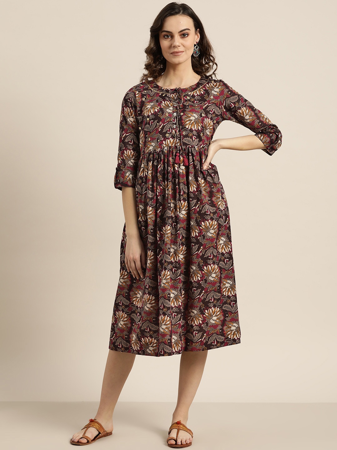 

Sangria Women Brown & Magenta Tropical Printed A-Line Dress