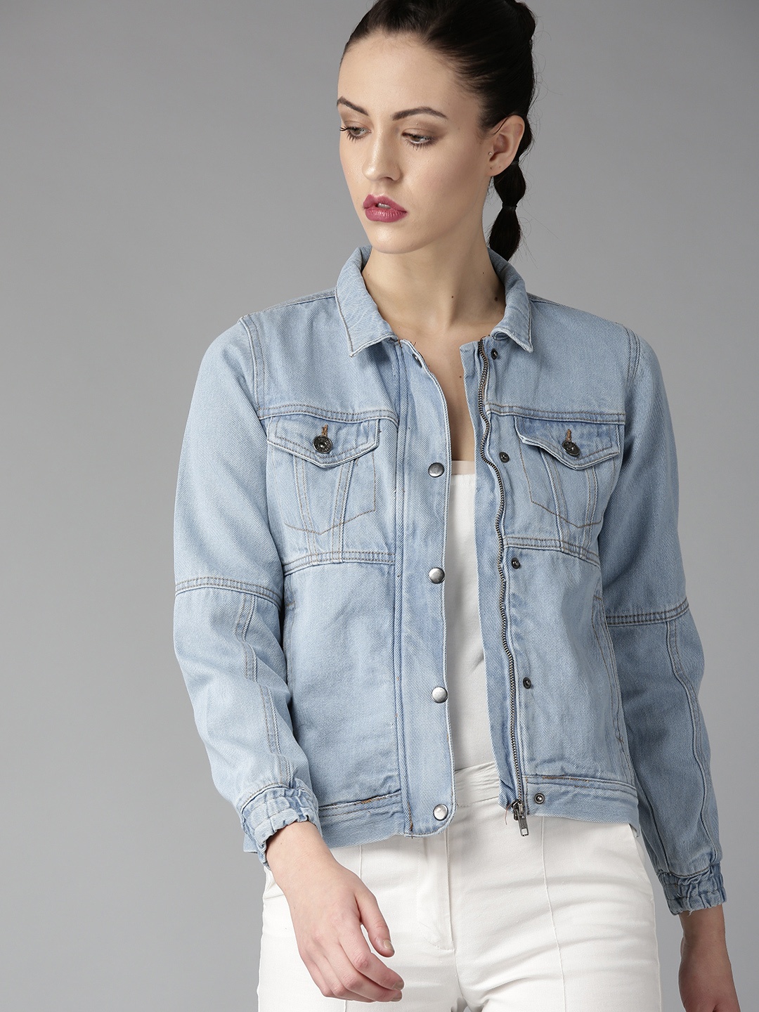 

The Roadster Lifestyle Co Women Blue Solid Denim Jacket