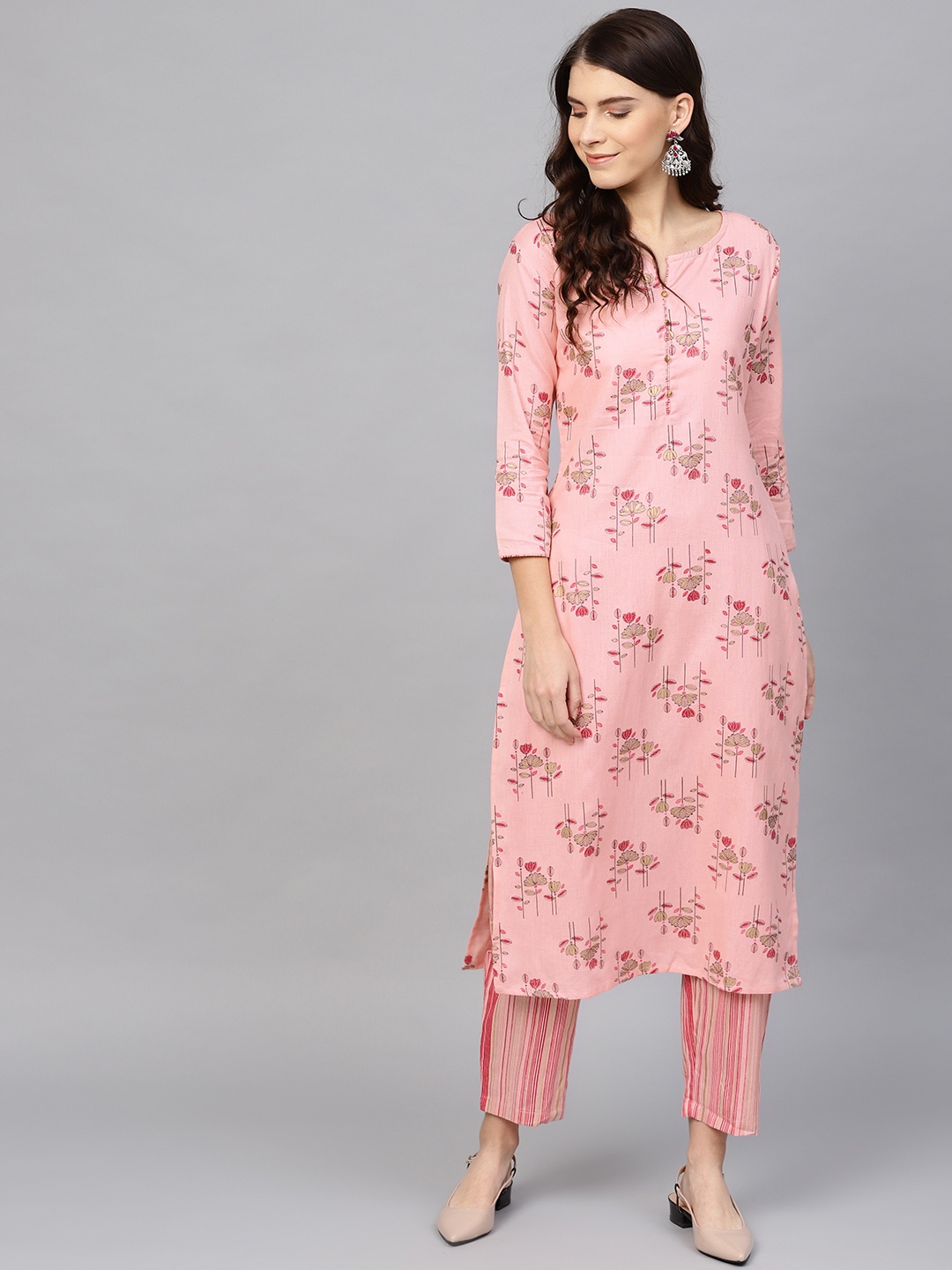 

Yufta Women Pink & Golden Printed Kurta with Palazzos