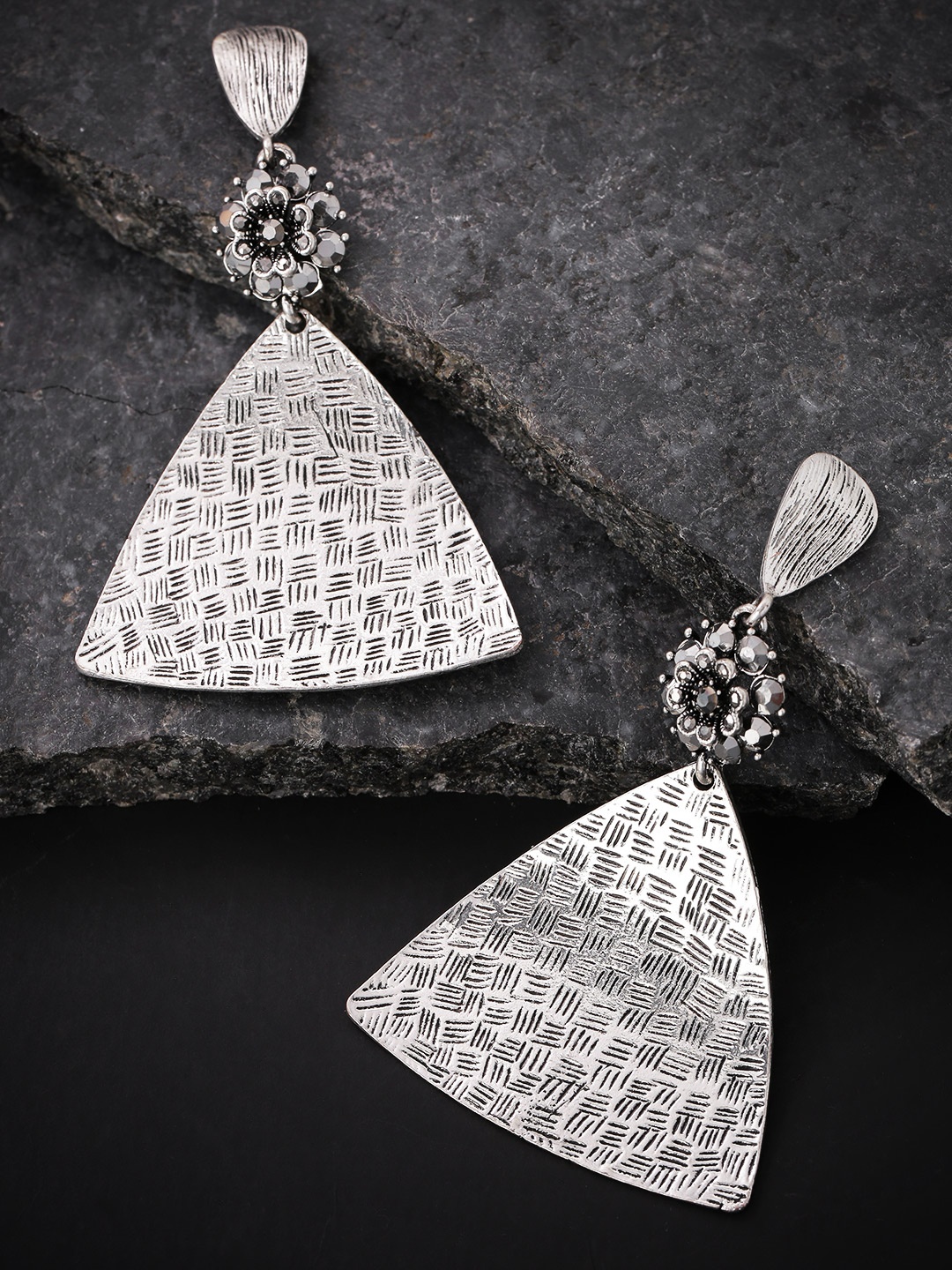 

PRITA BY PRIYAASI Oxidised Silver-Plated Stone-Studded Handcrafted Triangular Drop Earrings