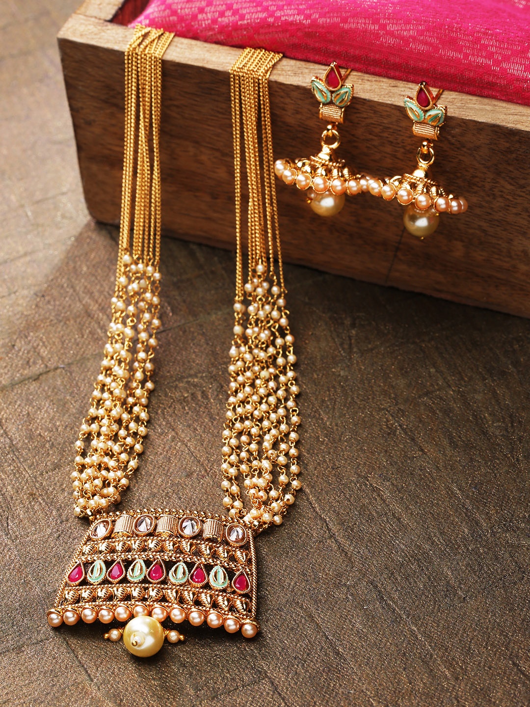 

Priyaasi Green & Magenta Gold-Plated Stone-Studded Handcrafted Jewellery Set