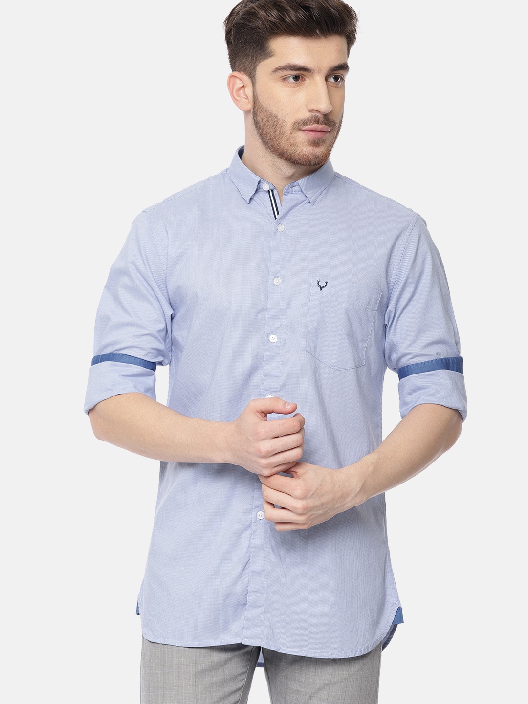 

Allen Solly Men White & Blue Sport Slim Fit Checked Casual Shirt