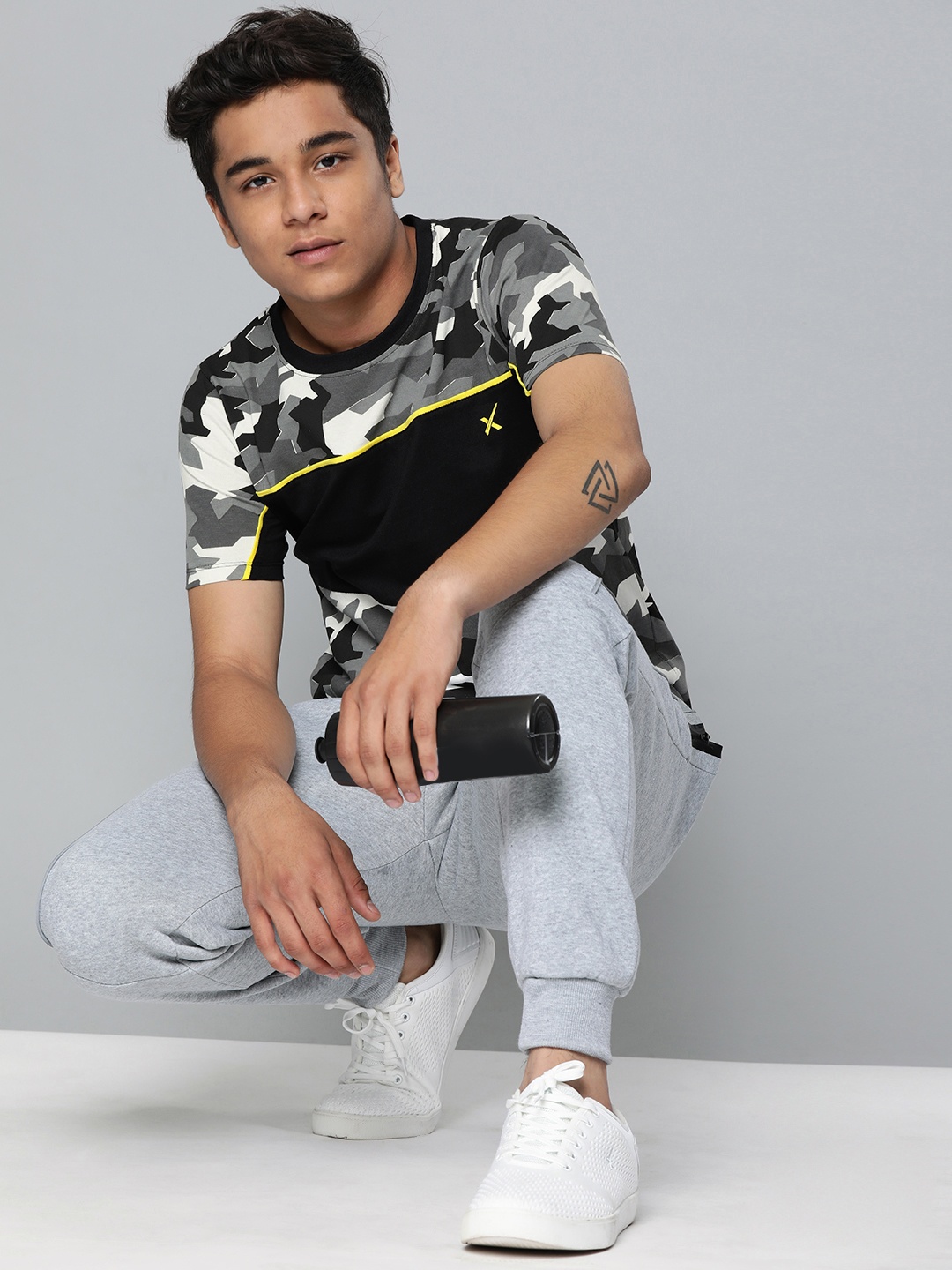 

HRX by Hrithik Roshan Boys Black White Printed Boys Lifestyle Pure Cotton T-shirts