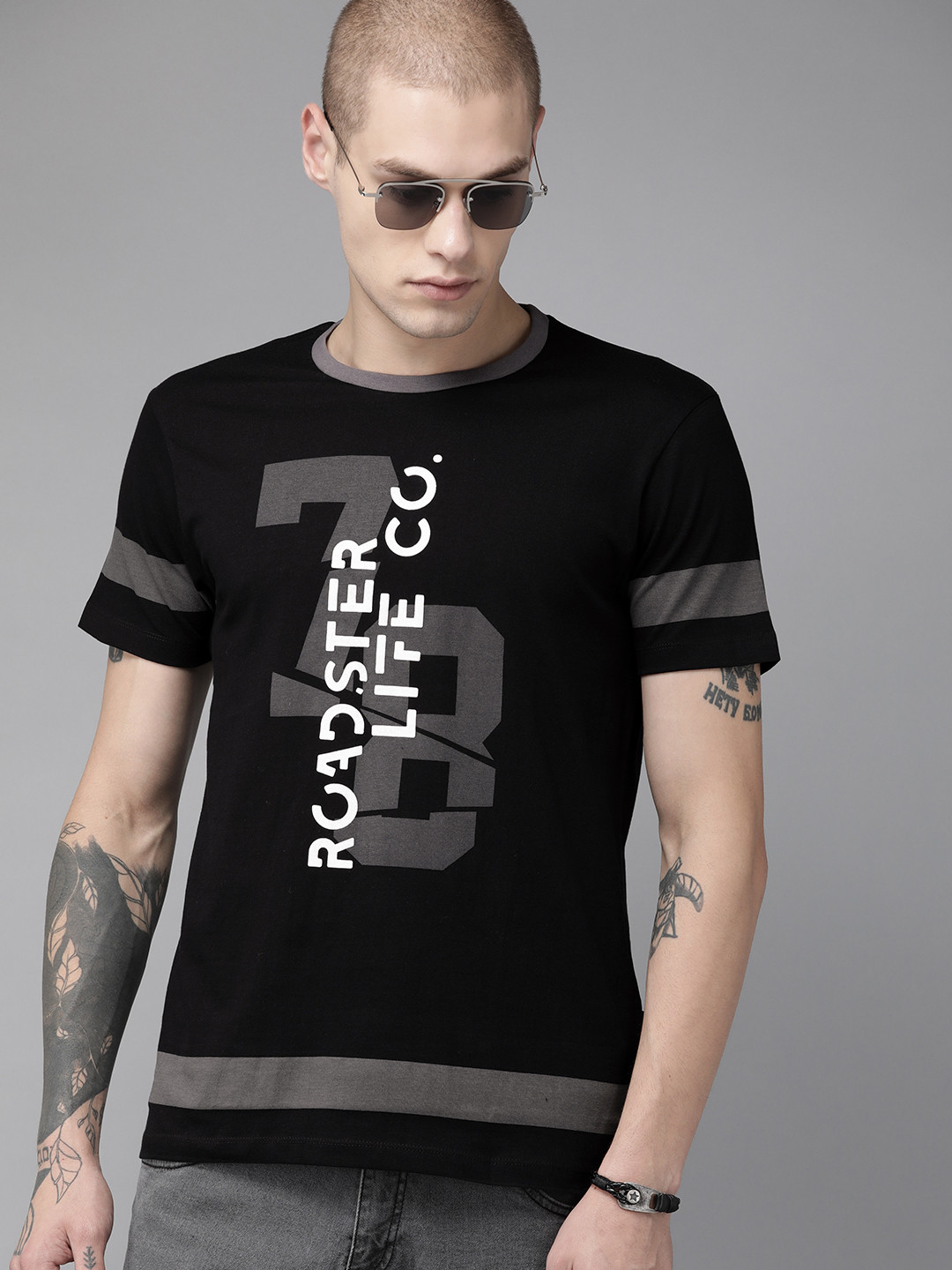 

The Roadster Lifestyle Co Men Black Printed Round Neck Pure Cotton T-shirt