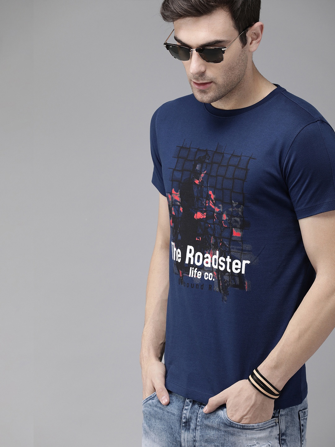 

The Roadster Lifestyle Co Men Blue Printed Round Neck Pure Cotton T-shirt