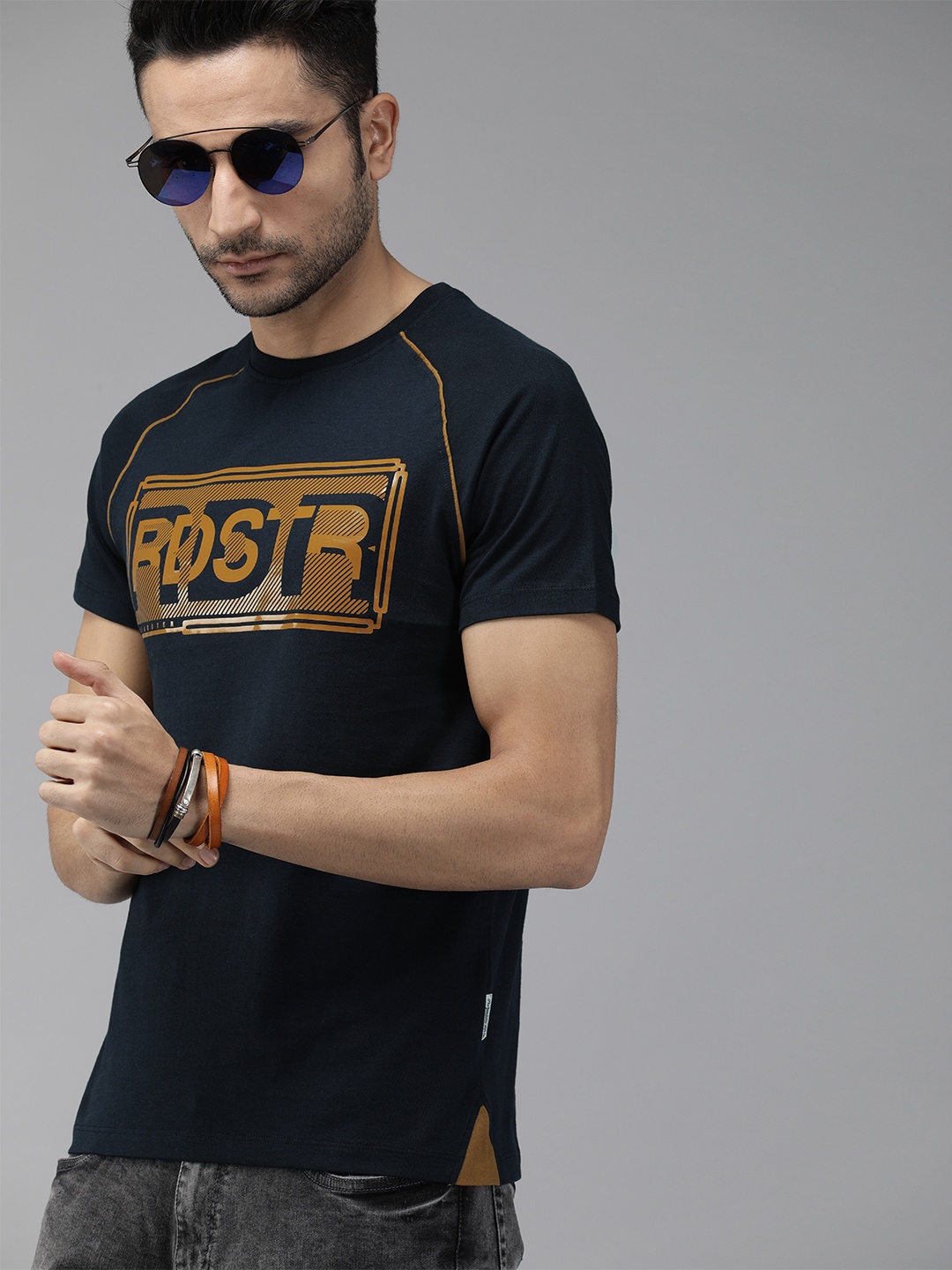 

The Roadster Lifestyle Co Men Navy Blue Printed Round Neck Pure Cotton T-shirt